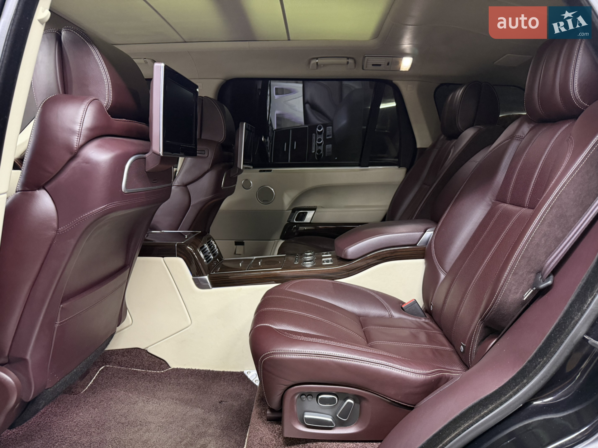 2014 Land Rover Range Rover - мініатюра 25