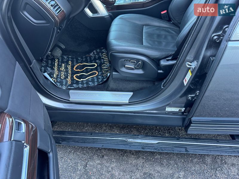 Внедорожник / Кроссовер Land Rover Range Rover 2015 в Тернополе