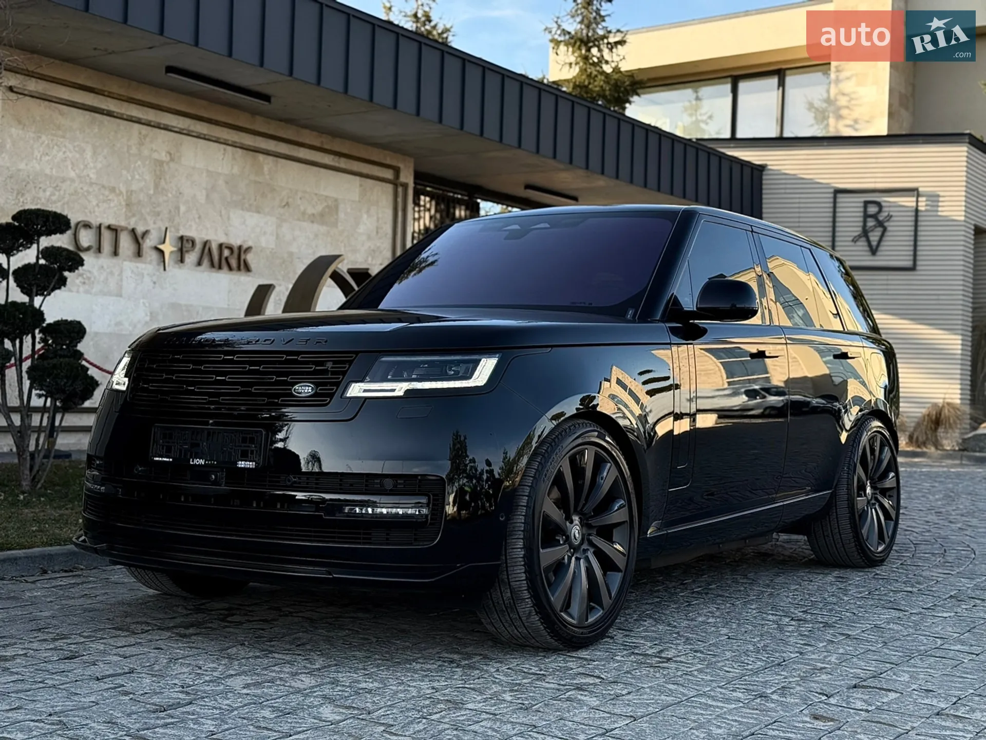2022 Land Rover Range Rover - мініатюра 13