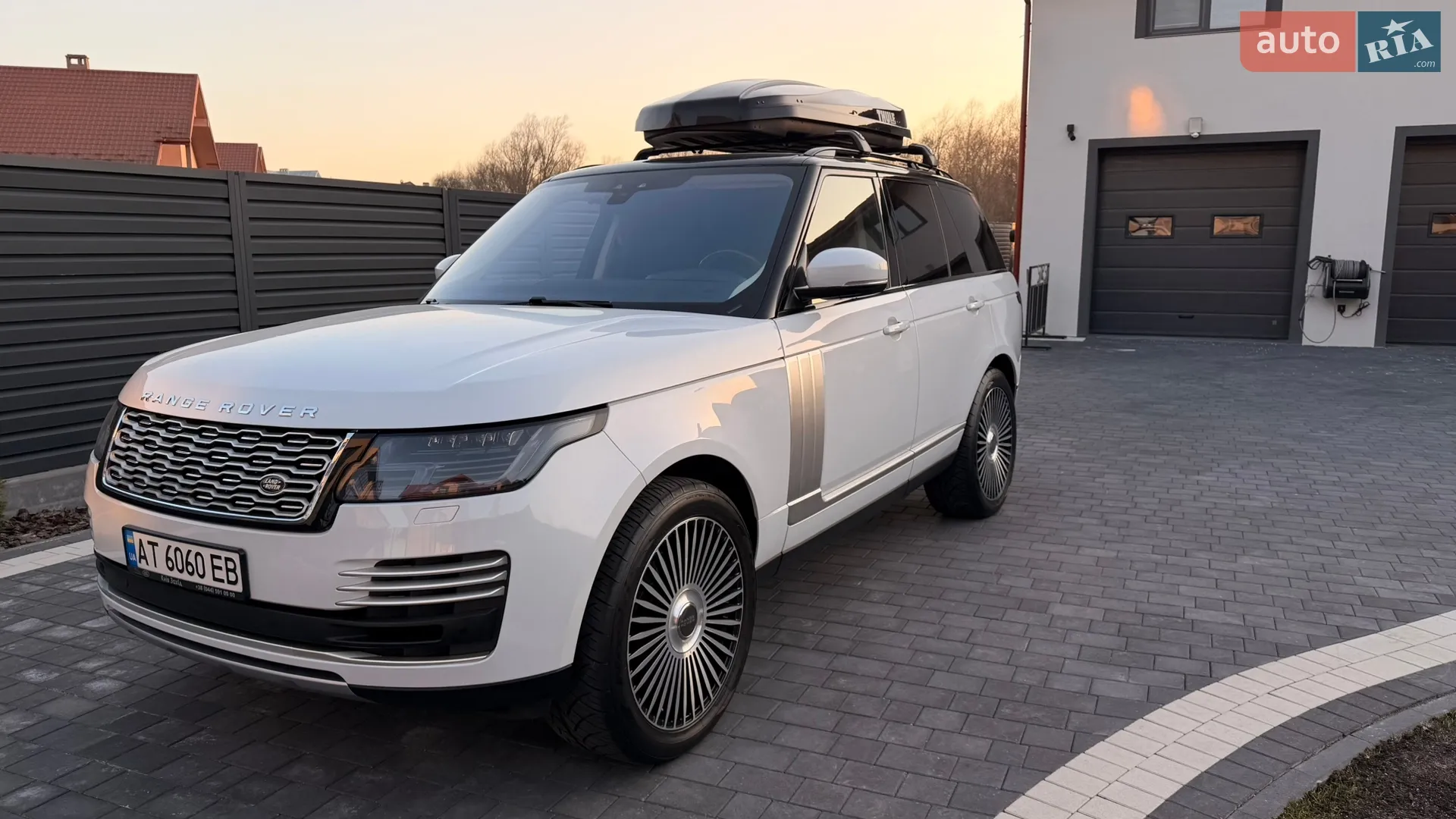 2017 Land Rover Range Rover - мініатюра 2