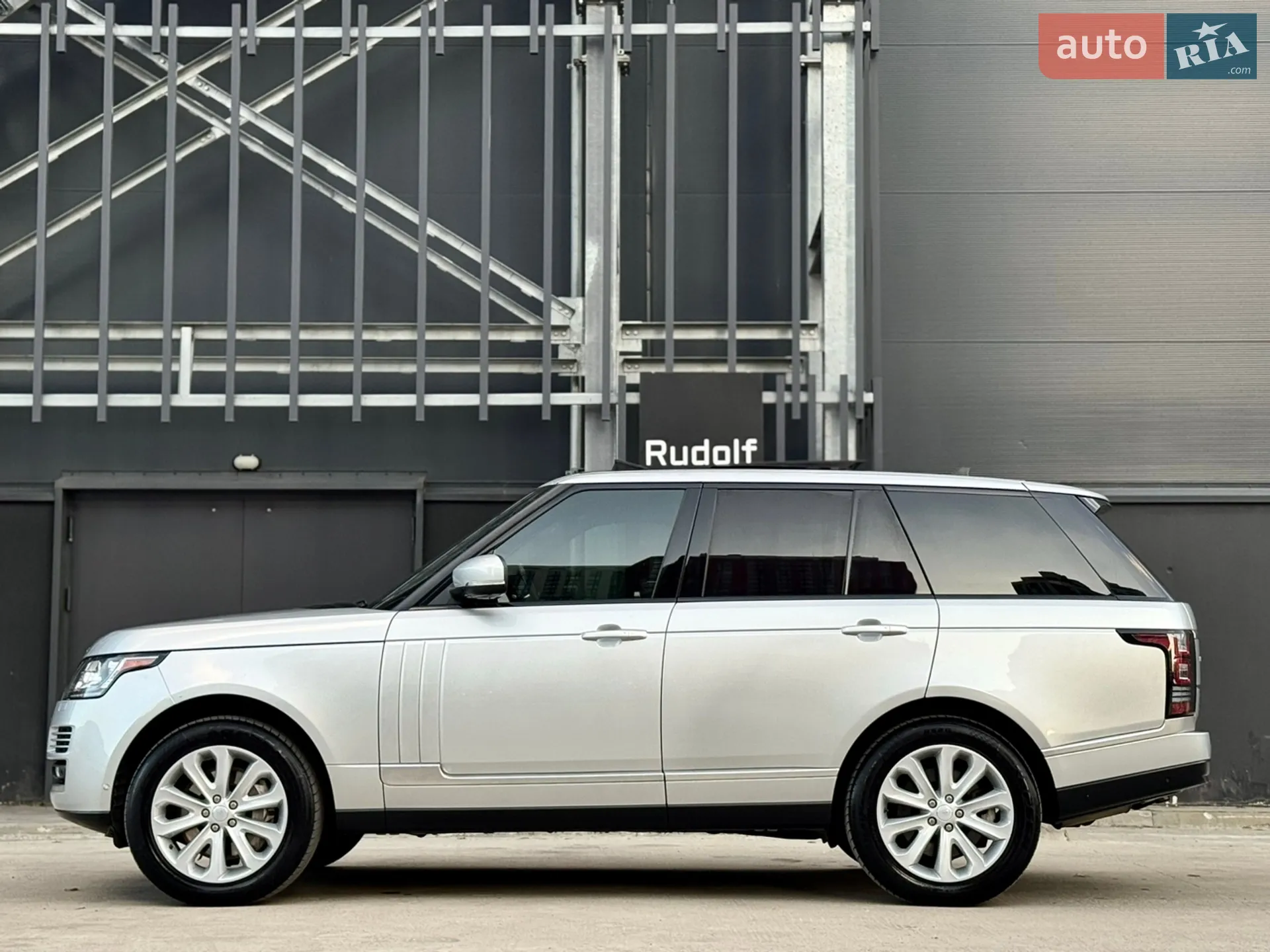 2016 Land Rover Range Rover - мініатюра 18