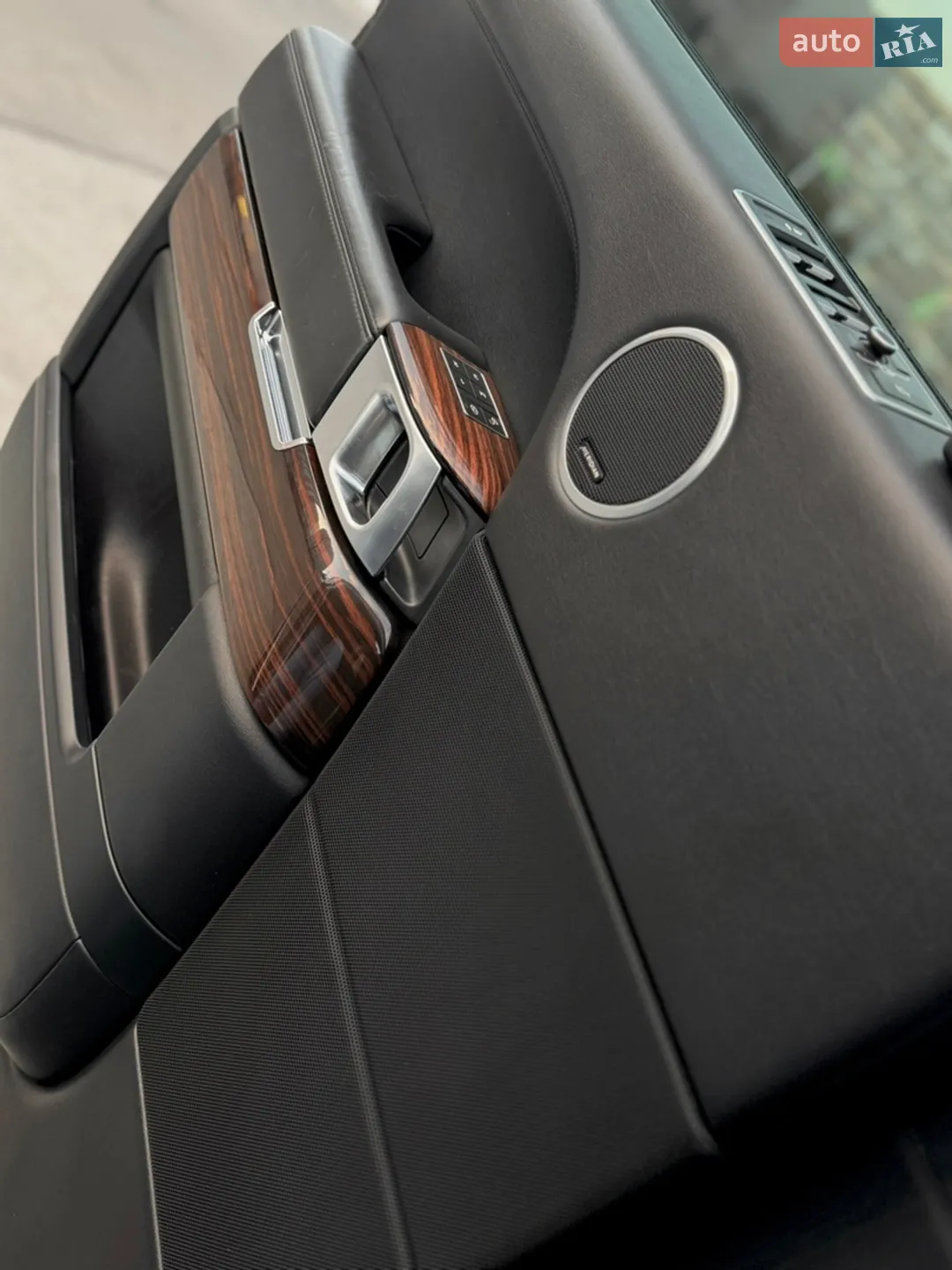 2016 Land Rover Range Rover - мініатюра 48