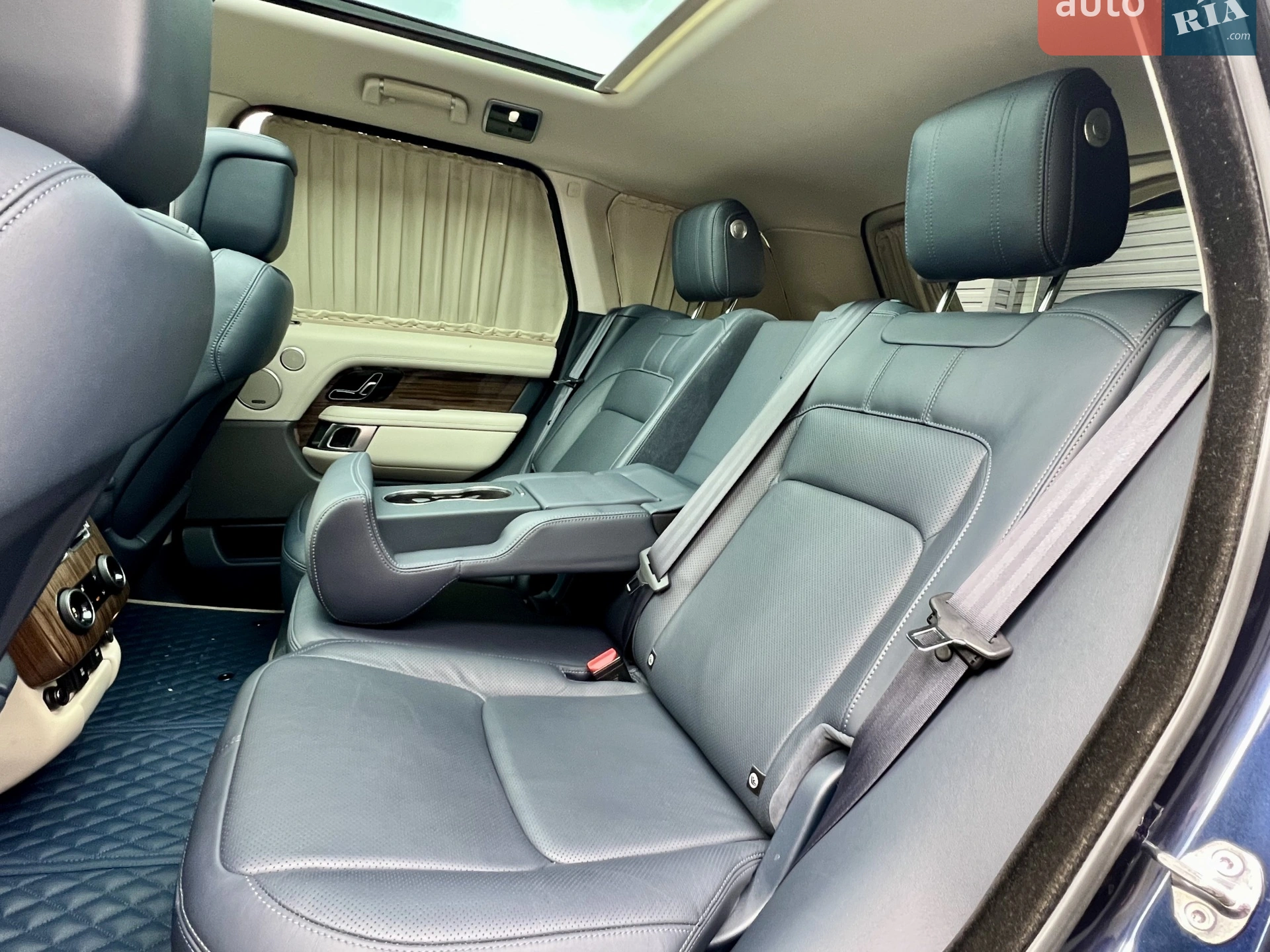 2018 Land Rover Range Rover - мініатюра 27