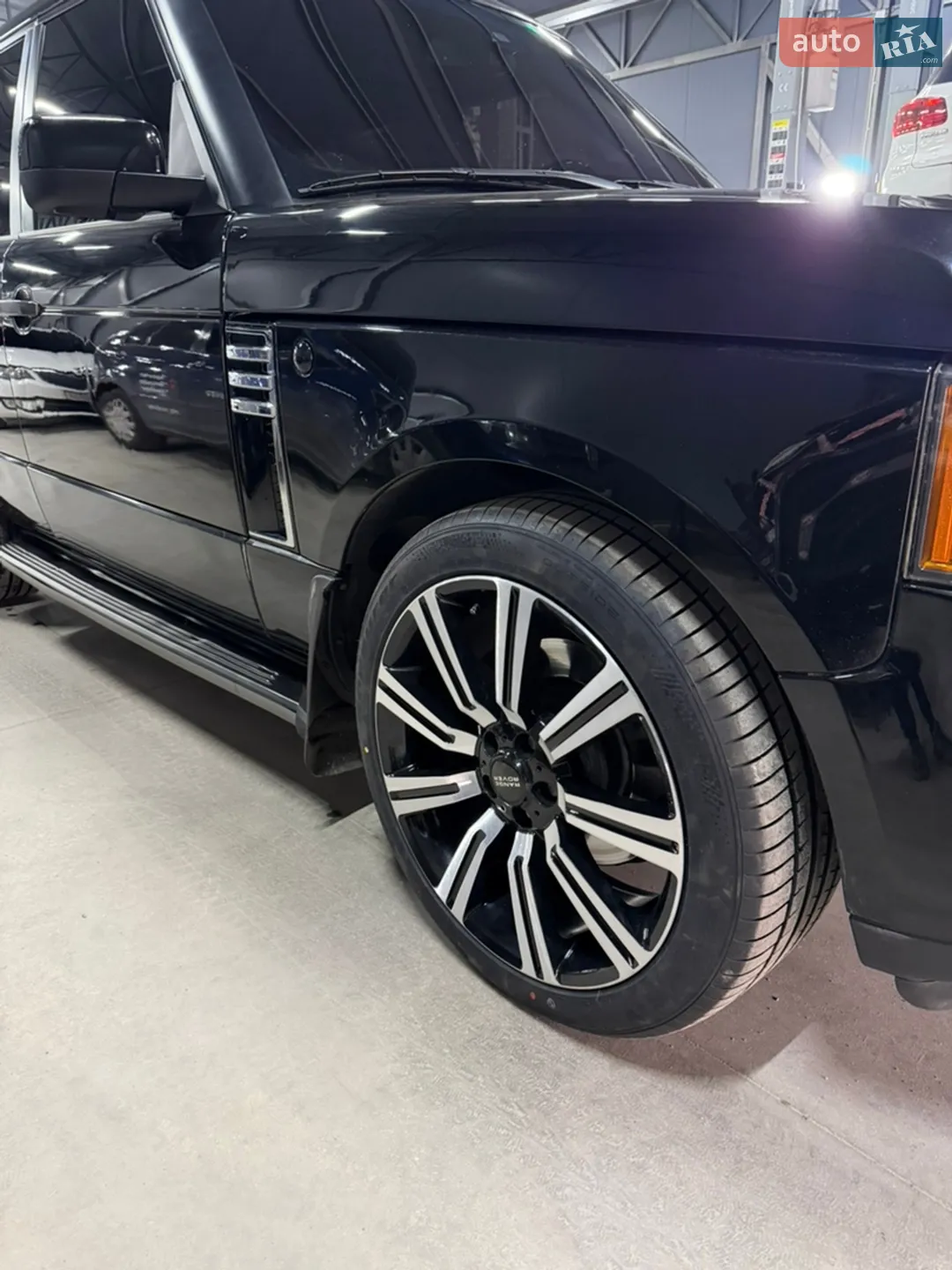 2010 Land Rover Range Rover - мініатюра 31