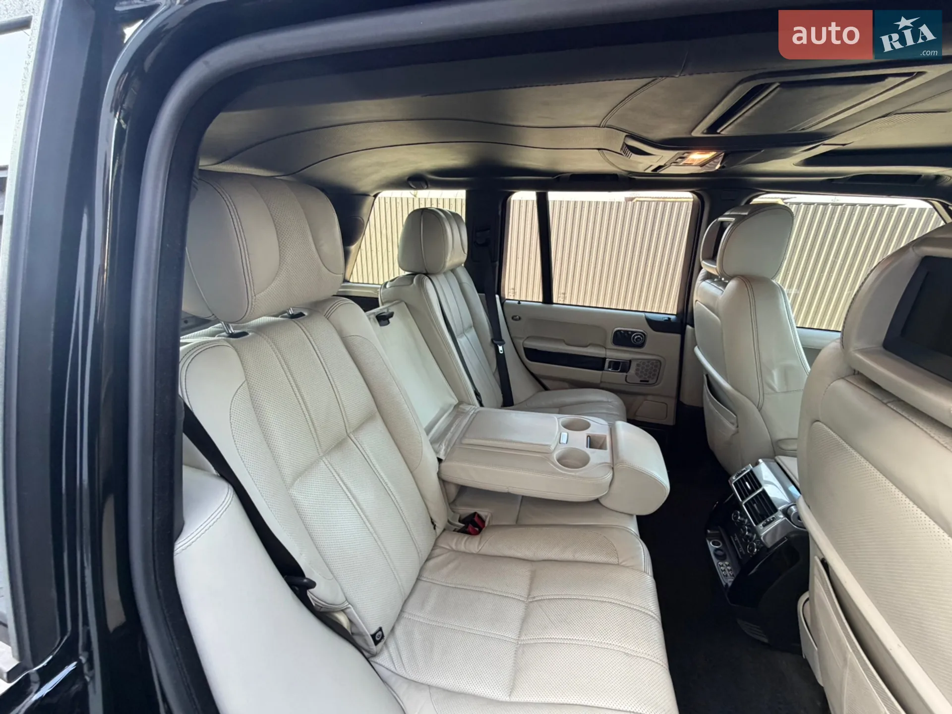 2011 Land Rover Range Rover - мініатюра 27