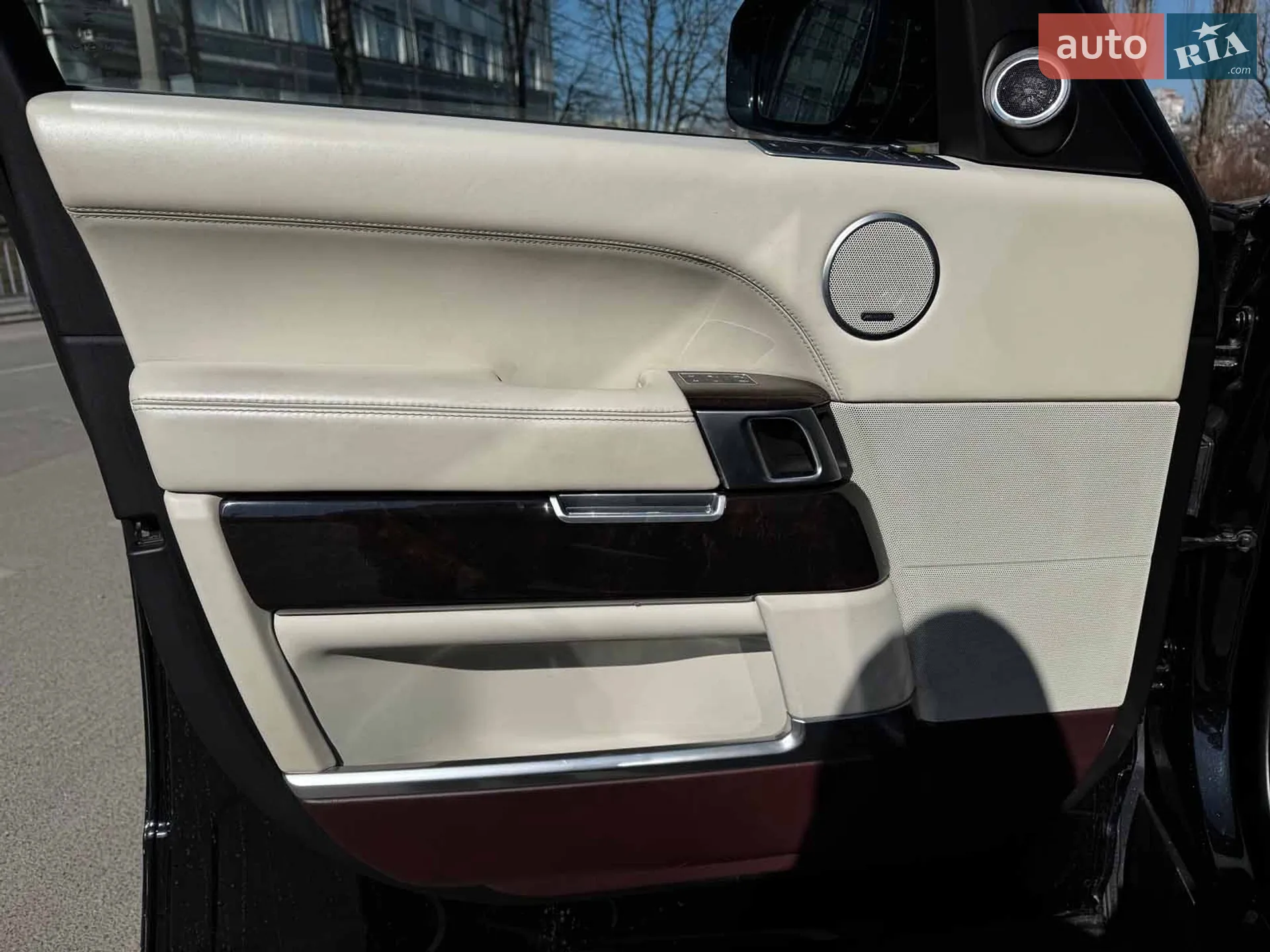 2017 Land Rover Range Rover - мініатюра 16