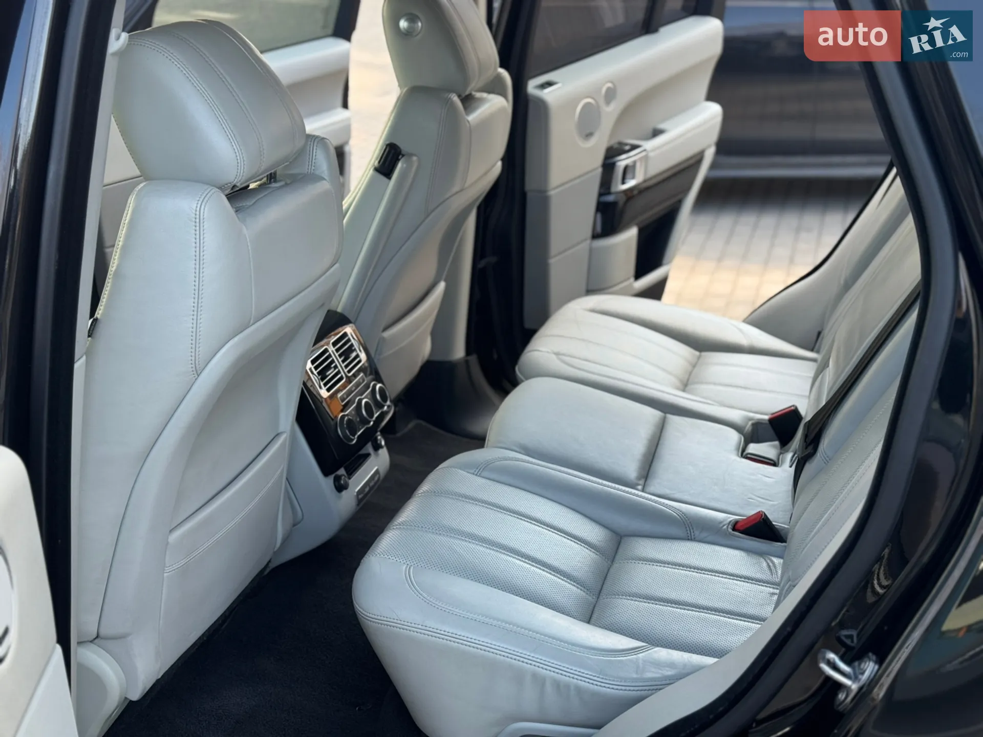 2016 Land Rover Range Rover - мініатюра 18