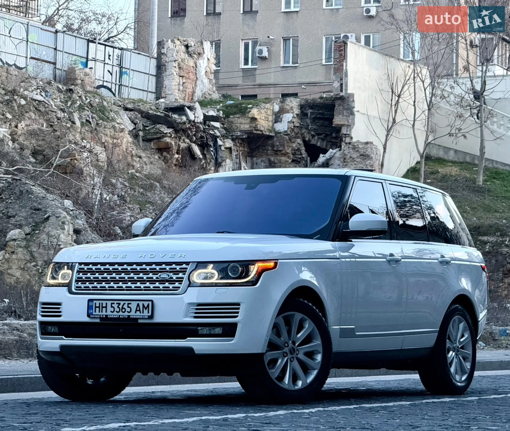 2016 Land Rover Range Rover - мініатюра 25