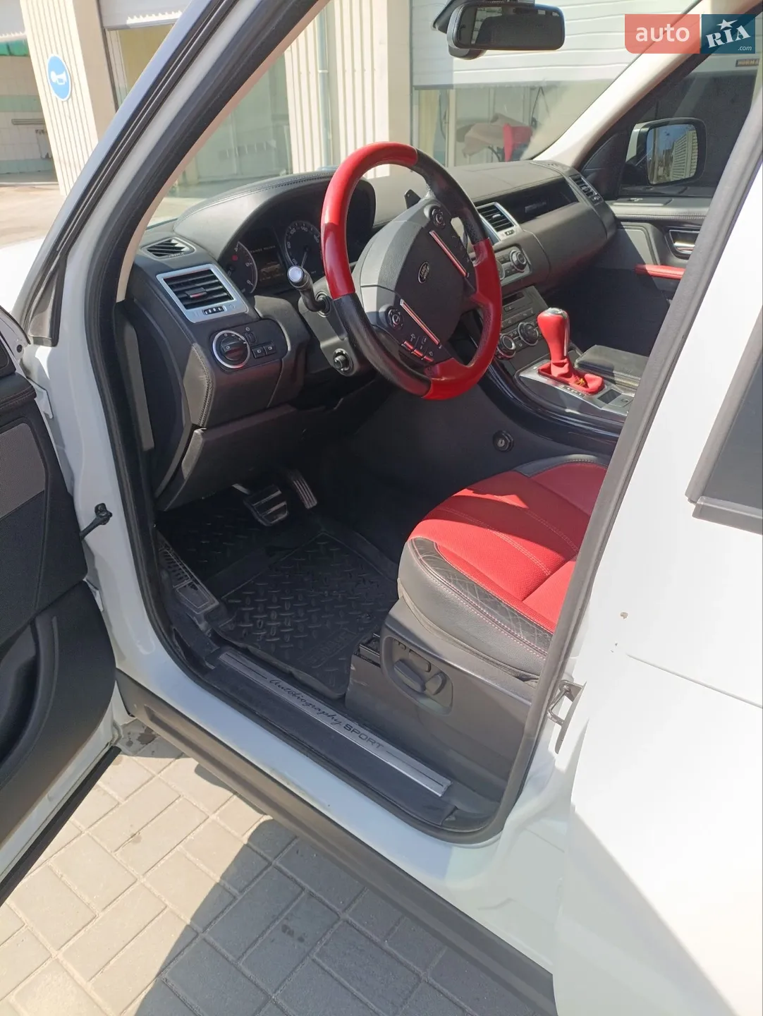 2013 Land Rover Range Rover - мініатюра 17