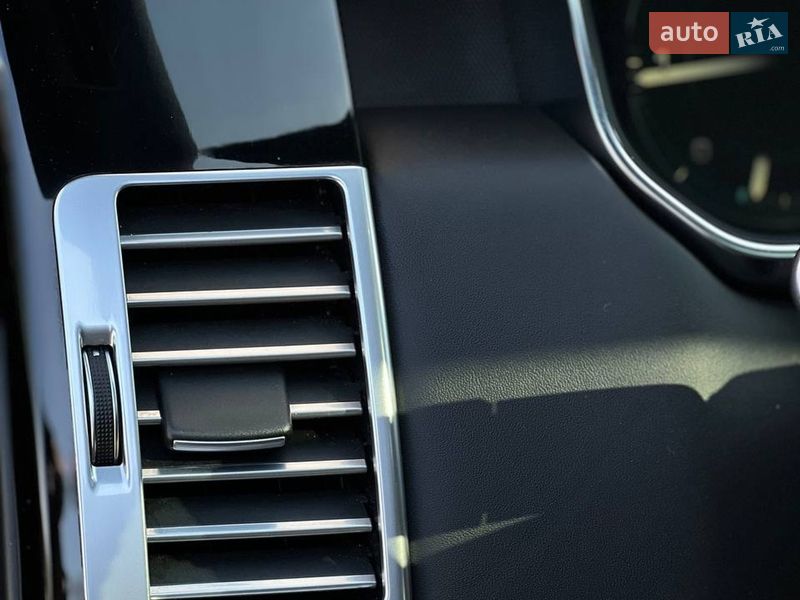 Внедорожник / Кроссовер Land Rover Range Rover 2016 в Киеве