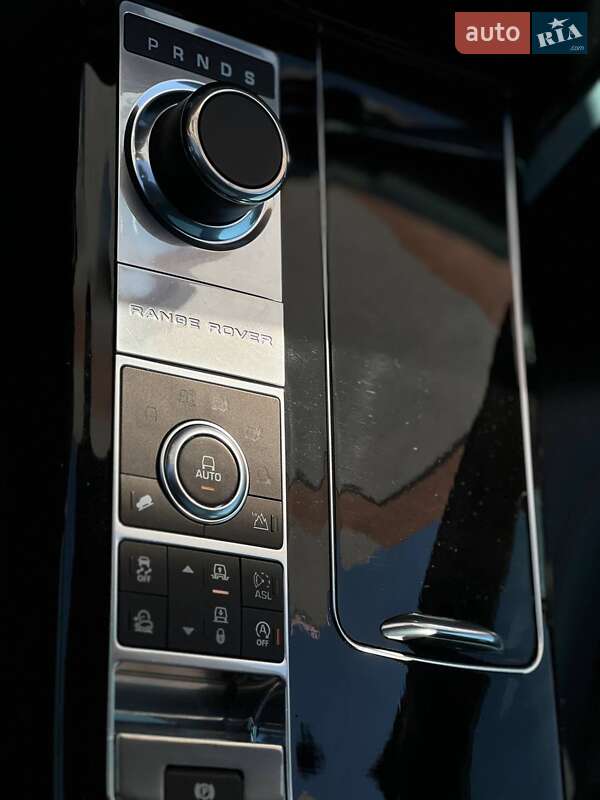 Внедорожник / Кроссовер Land Rover Range Rover 2016 в Киеве