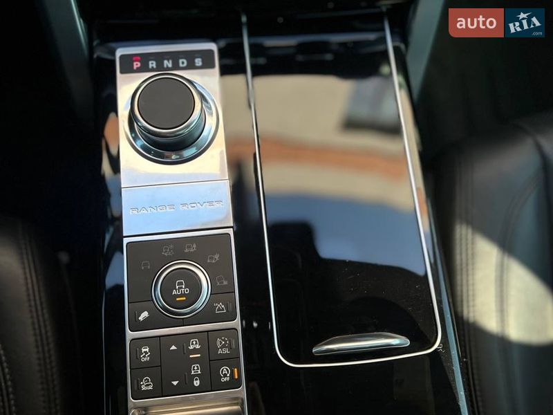 Внедорожник / Кроссовер Land Rover Range Rover 2016 в Киеве