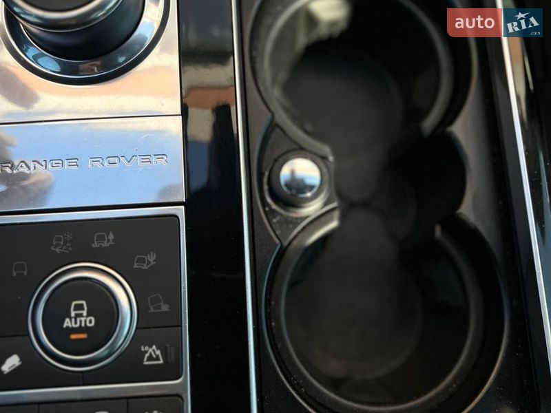 Внедорожник / Кроссовер Land Rover Range Rover 2016 в Киеве