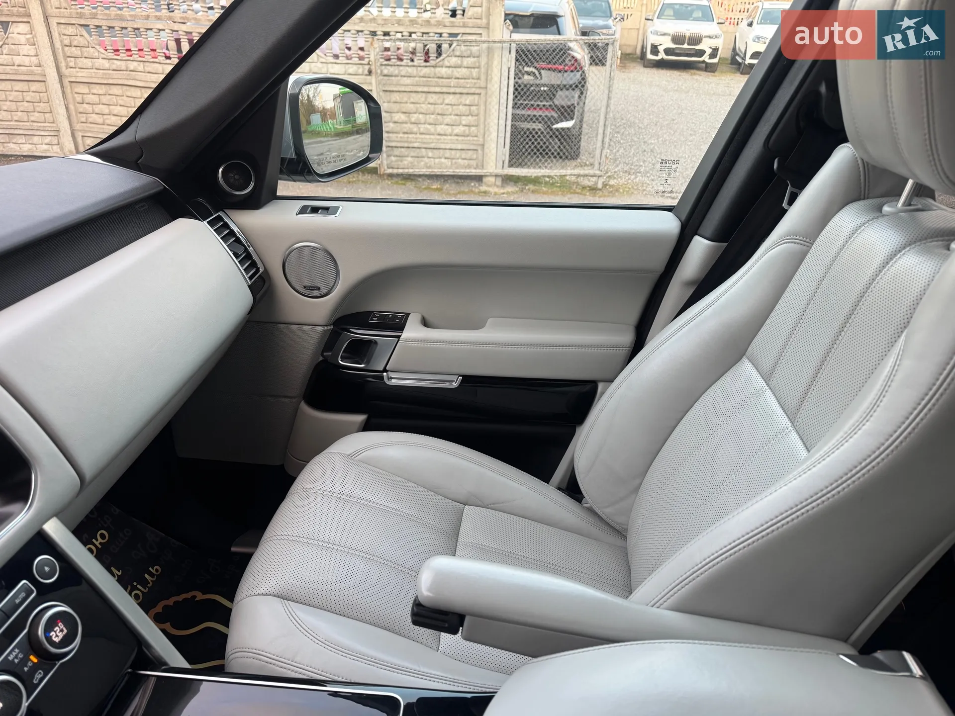 2017 Land Rover Range Rover - мініатюра 122