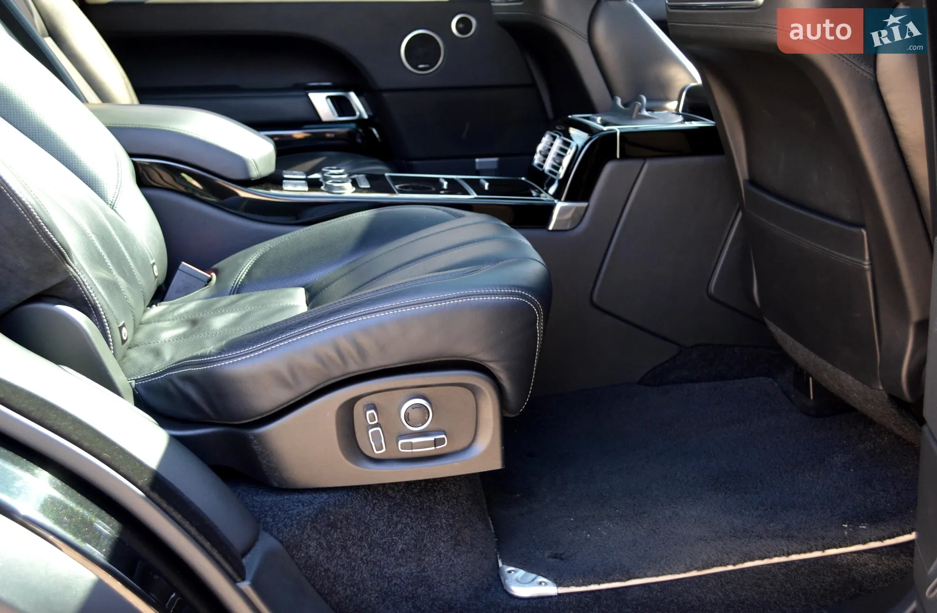 2017 Land Rover Range Rover - мініатюра 47