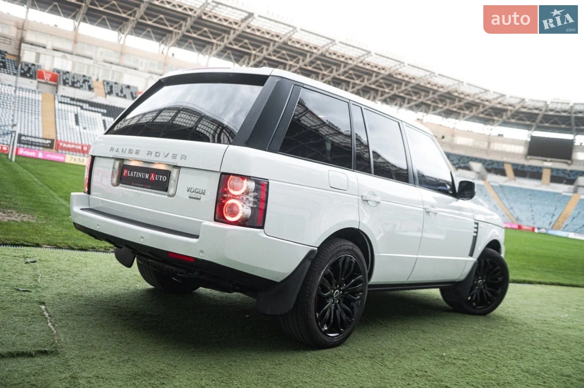 2011 Land Rover Range Rover - мініатюра 12