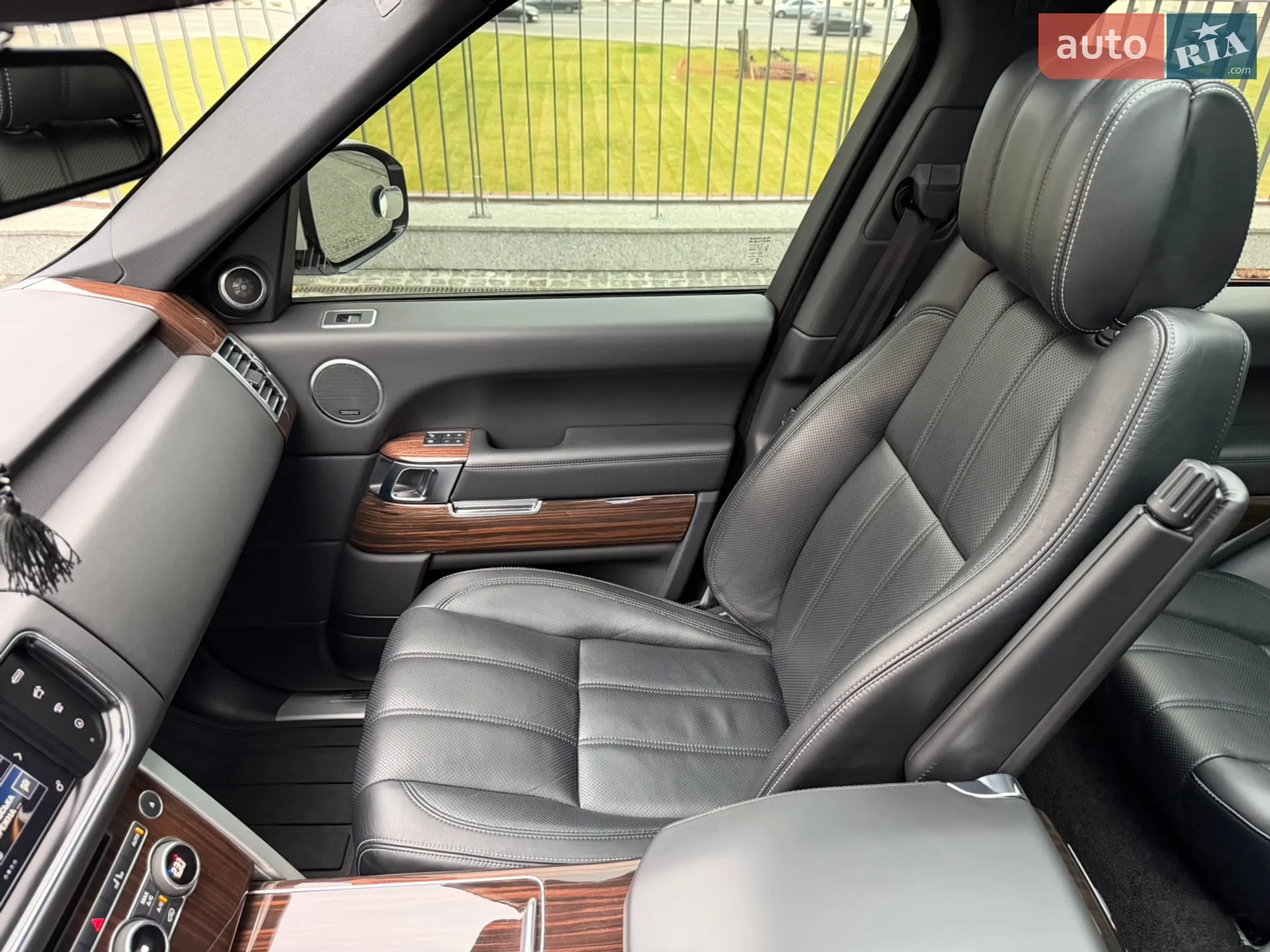 2015 Land Rover Range Rover - мініатюра 37