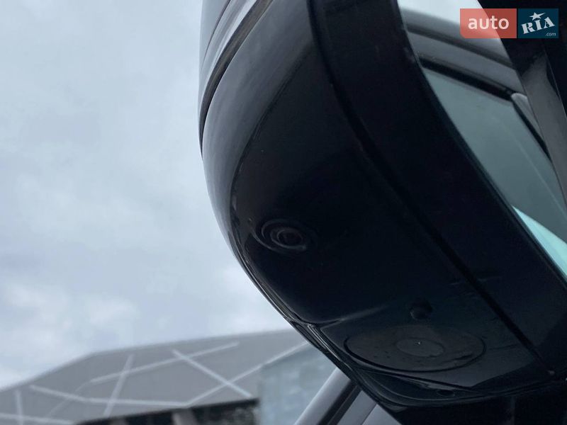 Внедорожник / Кроссовер Land Rover Range Rover 2015 в Львове