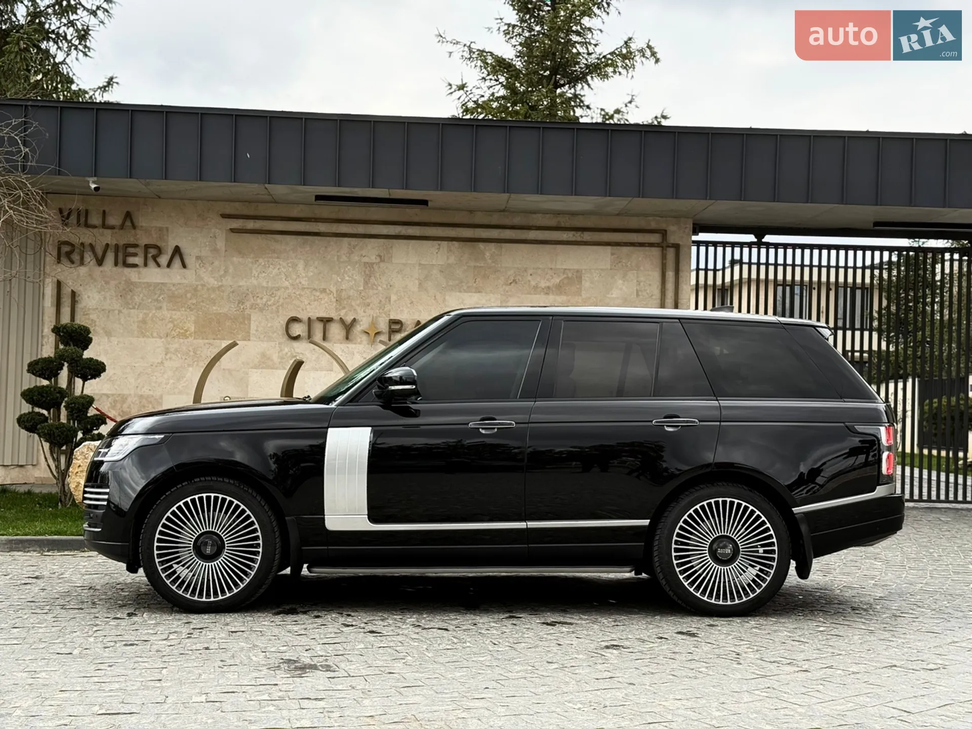 2018 Land Rover Range Rover - мініатюра 11