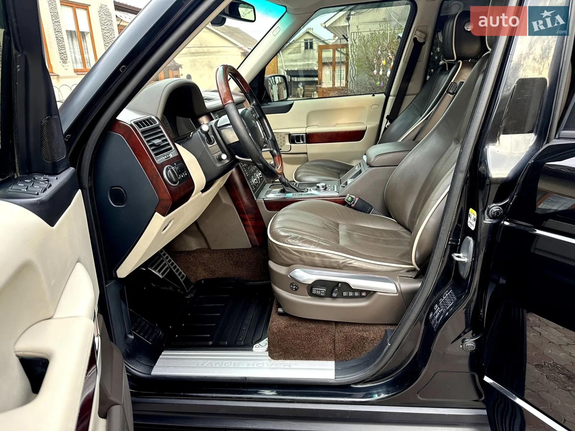 2010 Land Rover Range Rover - мініатюра 20