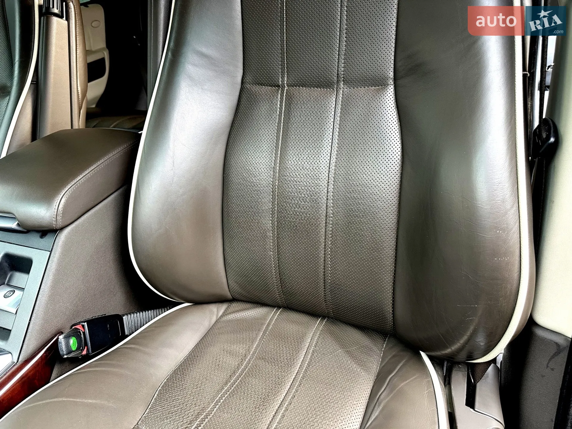 2010 Land Rover Range Rover - мініатюра 21