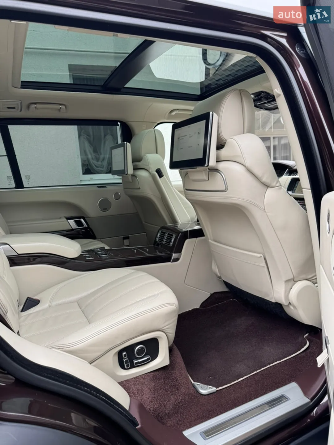 2017 Land Rover Range Rover - мініатюра 12