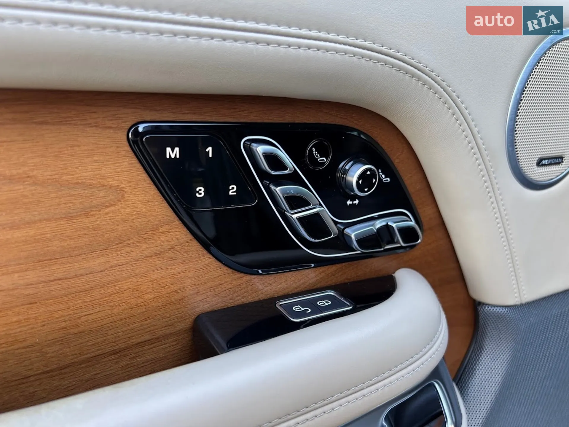2019 Land Rover Range Rover - мініатюра 11