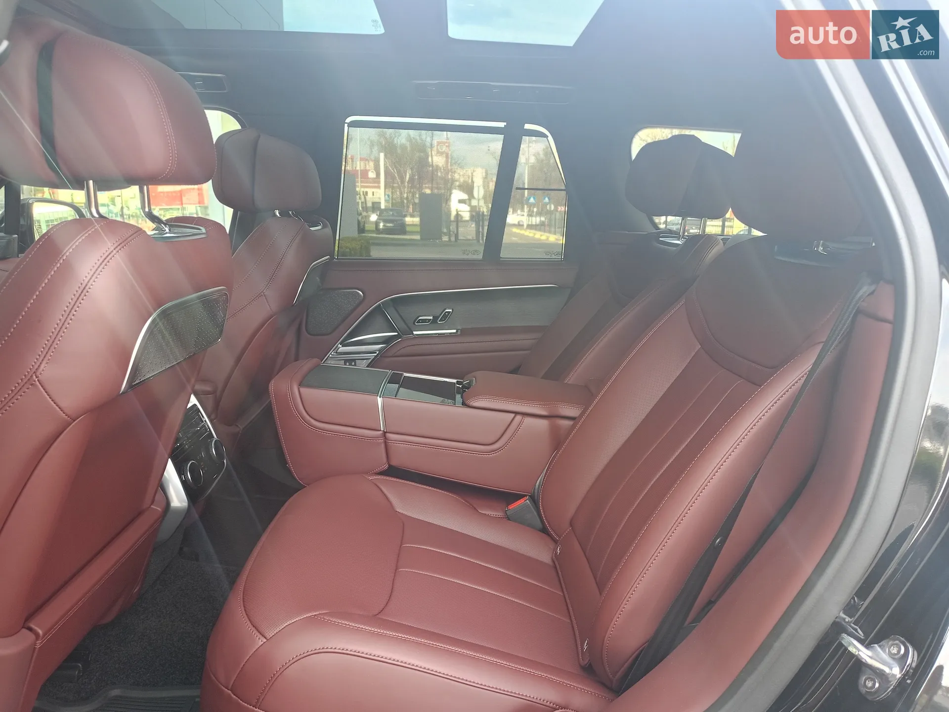 2025 Land Rover Range Rover - мініатюра 18