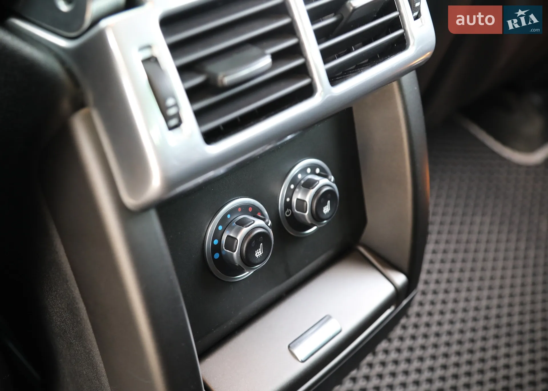 2011 Land Rover Range Rover - мініатюра 27