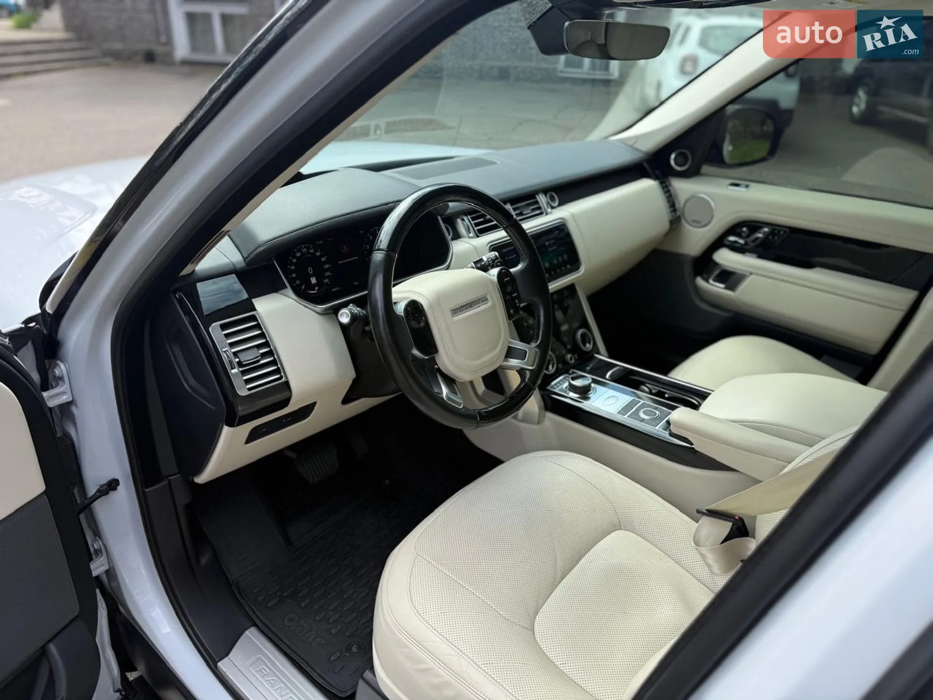 2018 Land Rover Range Rover - мініатюра 33