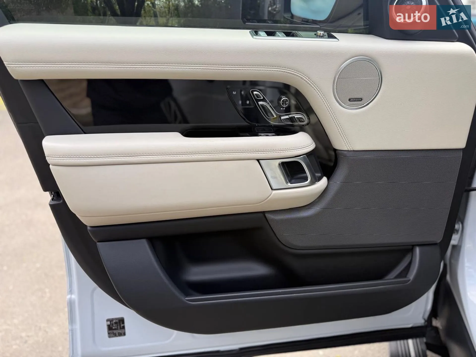 2018 Land Rover Range Rover - мініатюра 39