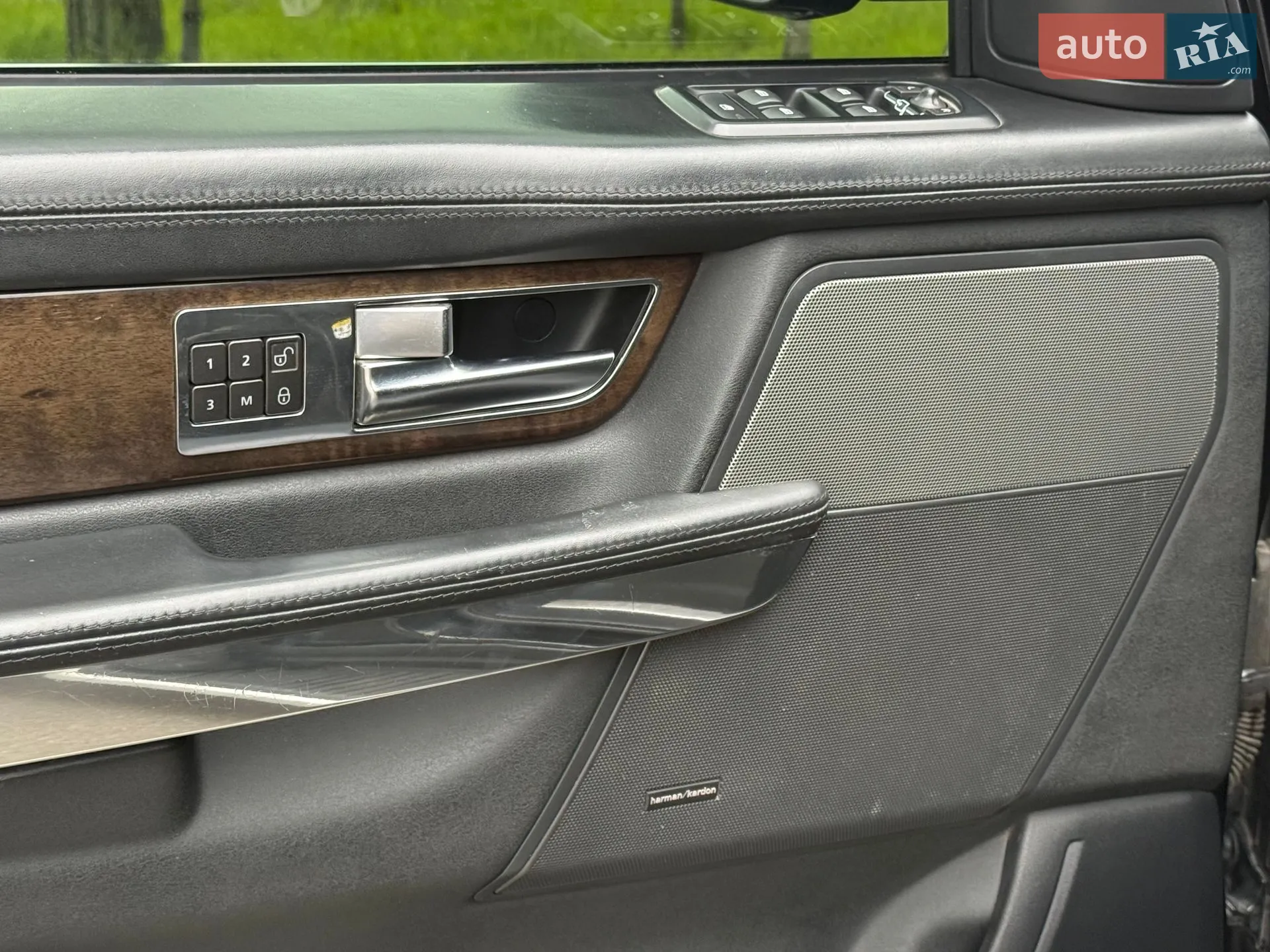 2012 Land Rover Range Rover - мініатюра 27