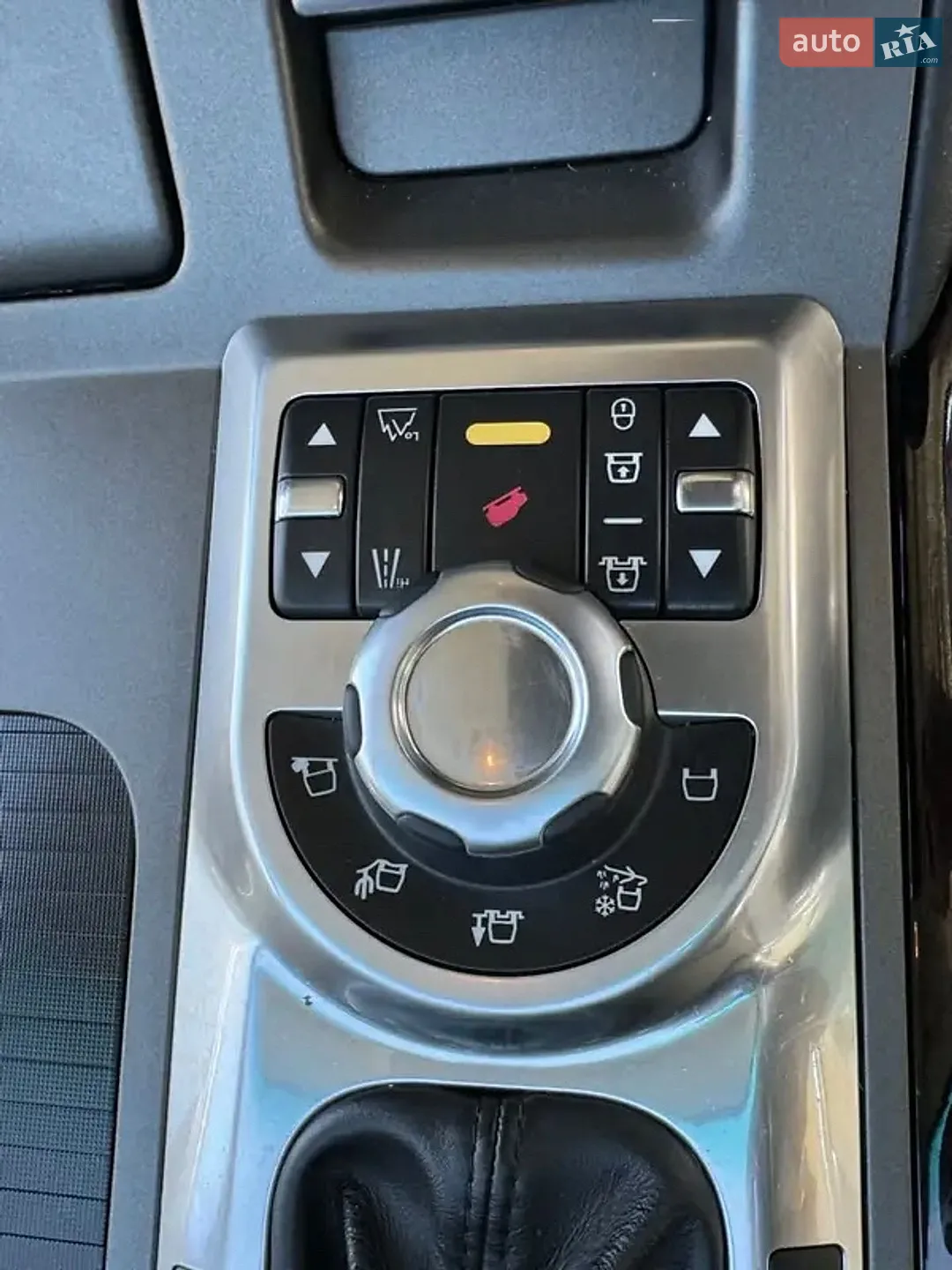 2010 Land Rover Range Rover - мініатюра 29