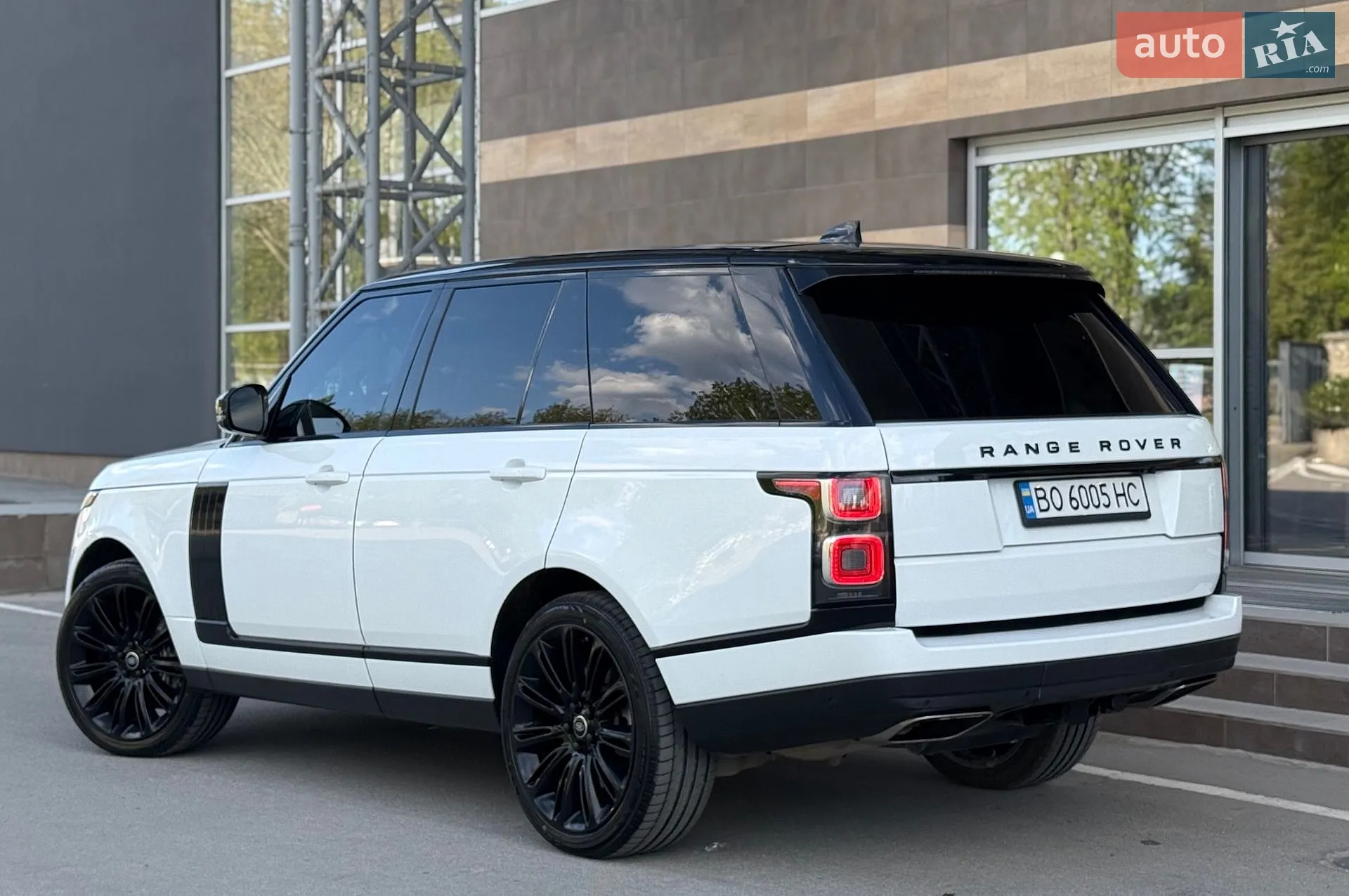 2018 Land Rover Range Rover - мініатюра 12