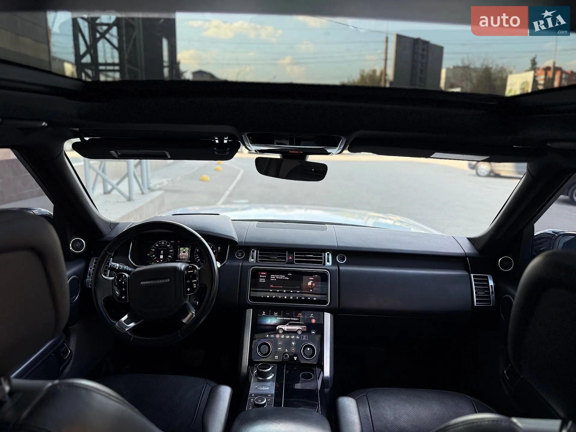 2018 Land Rover Range Rover - мініатюра 27