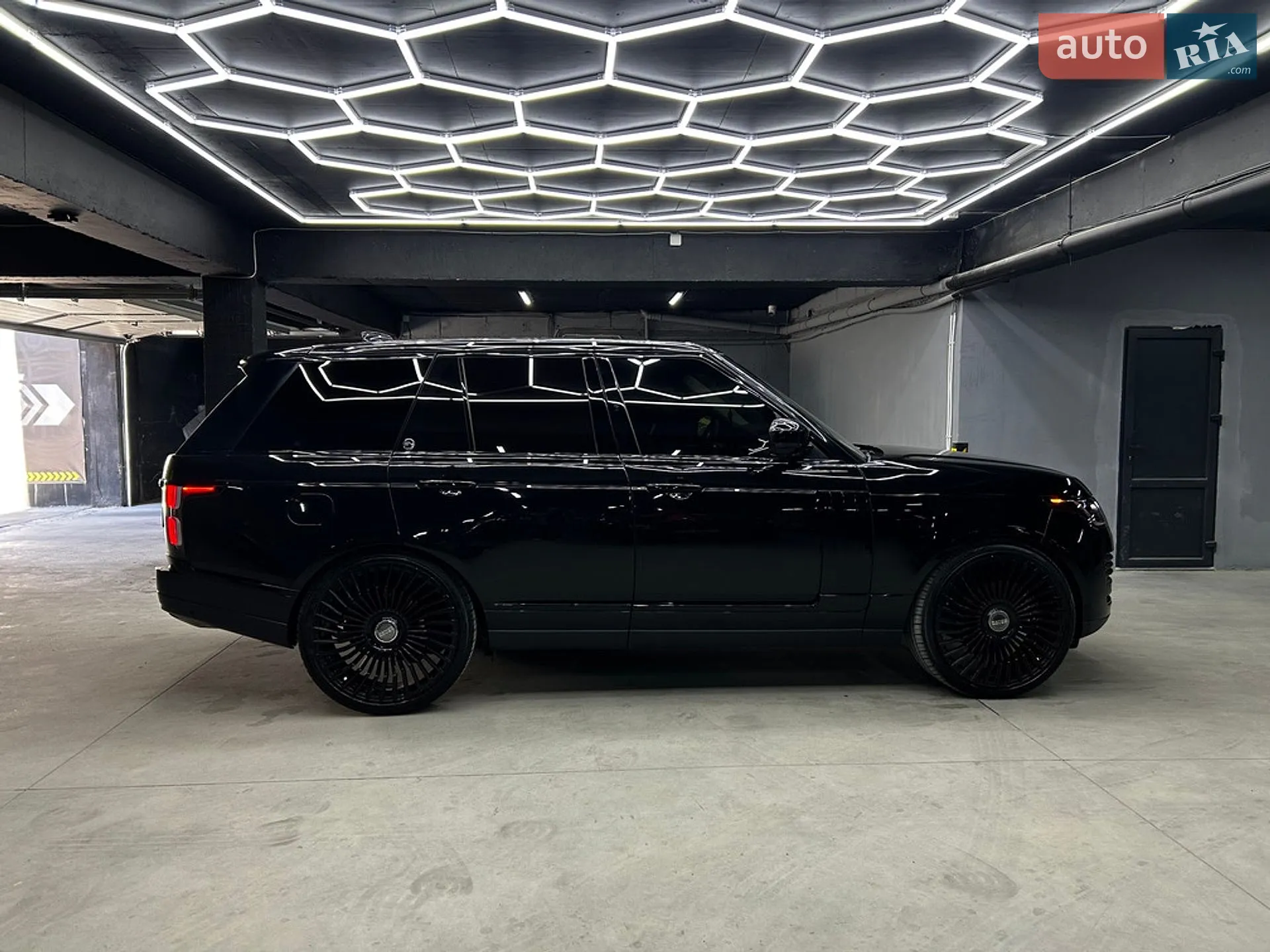 2017 Land Rover Range Rover - мініатюра 8
