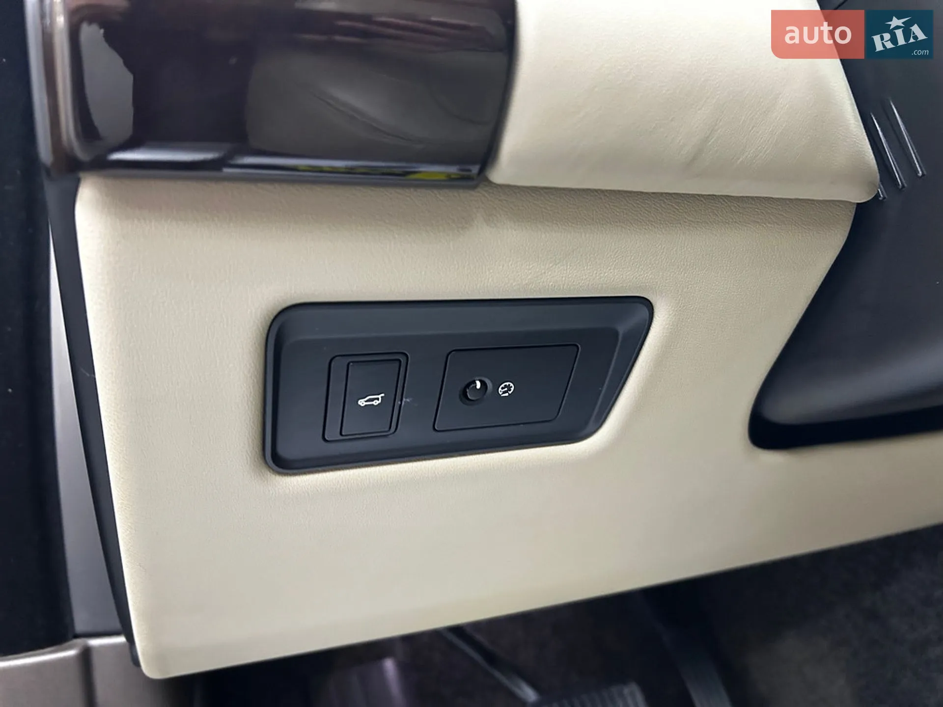 2017 Land Rover Range Rover - мініатюра 13