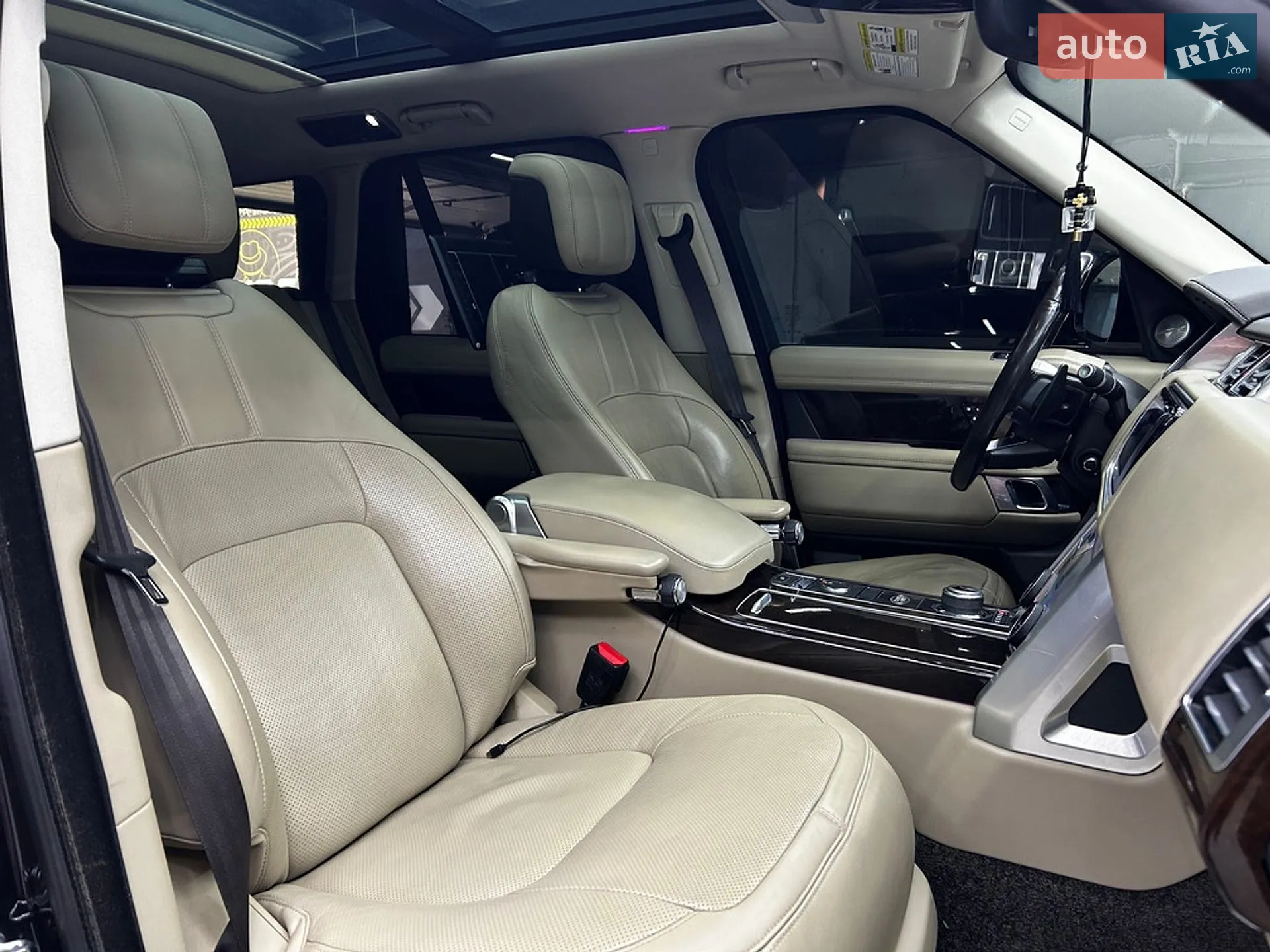 2017 Land Rover Range Rover - мініатюра 23