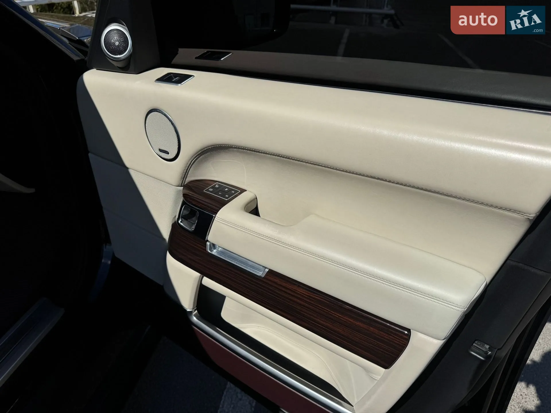 2013 Land Rover Range Rover - мініатюра 39