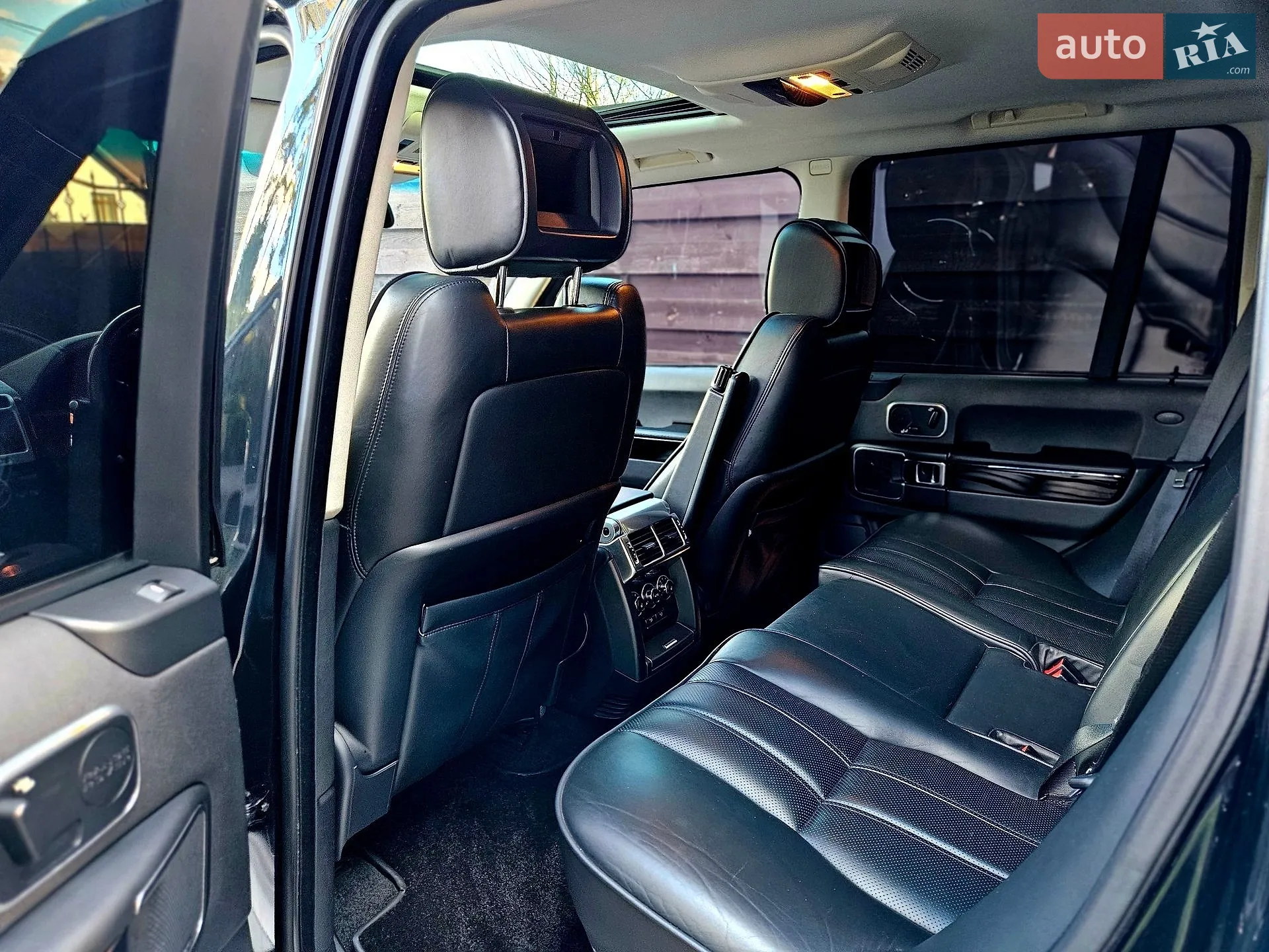 2010 Land Rover Range Rover - мініатюра 14