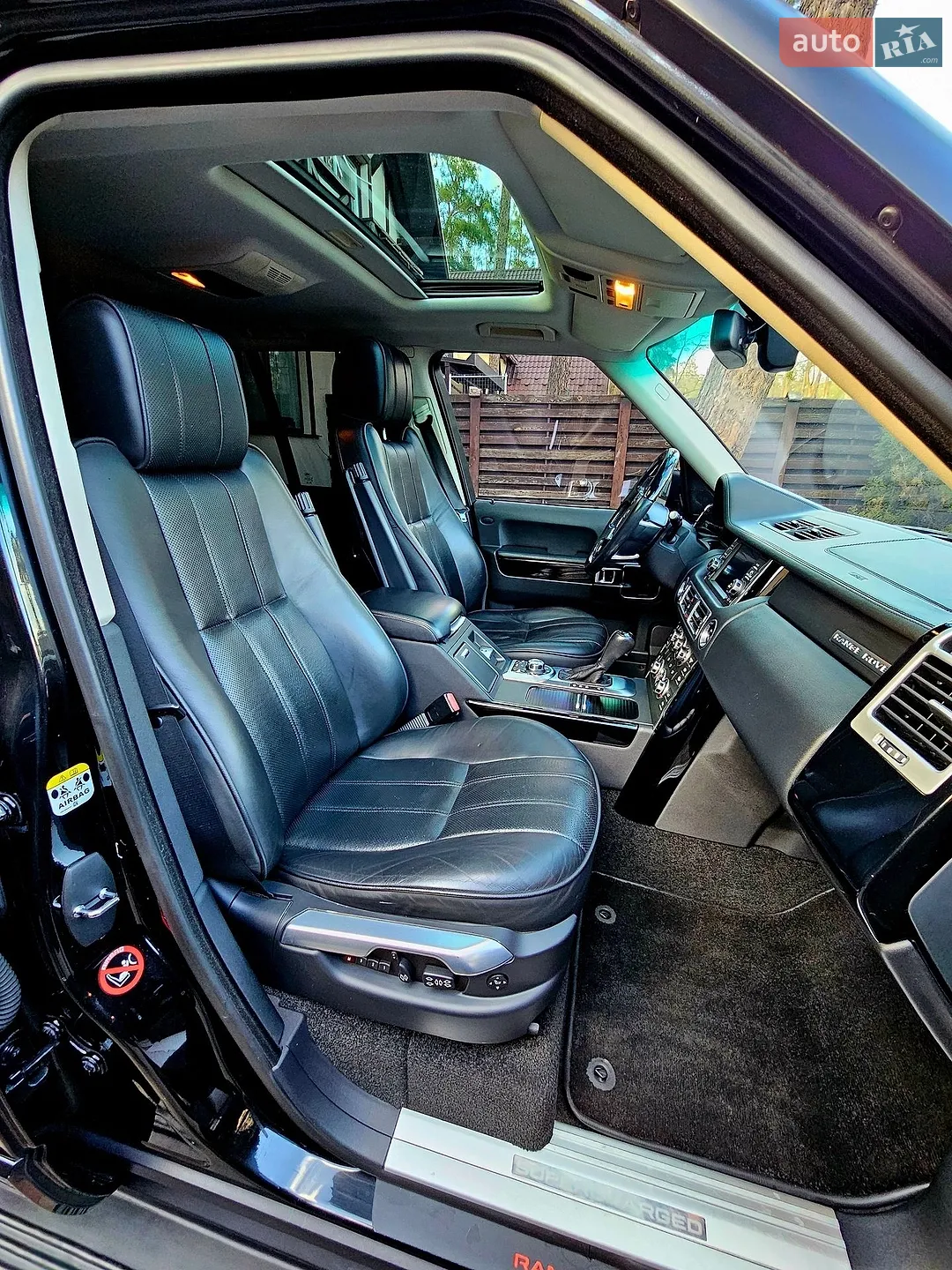 2010 Land Rover Range Rover - мініатюра 19