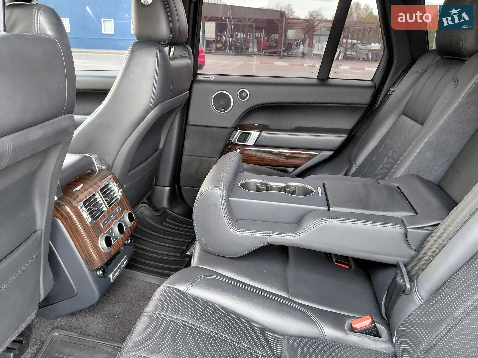 2016 Land Rover Range Rover - мініатюра 33