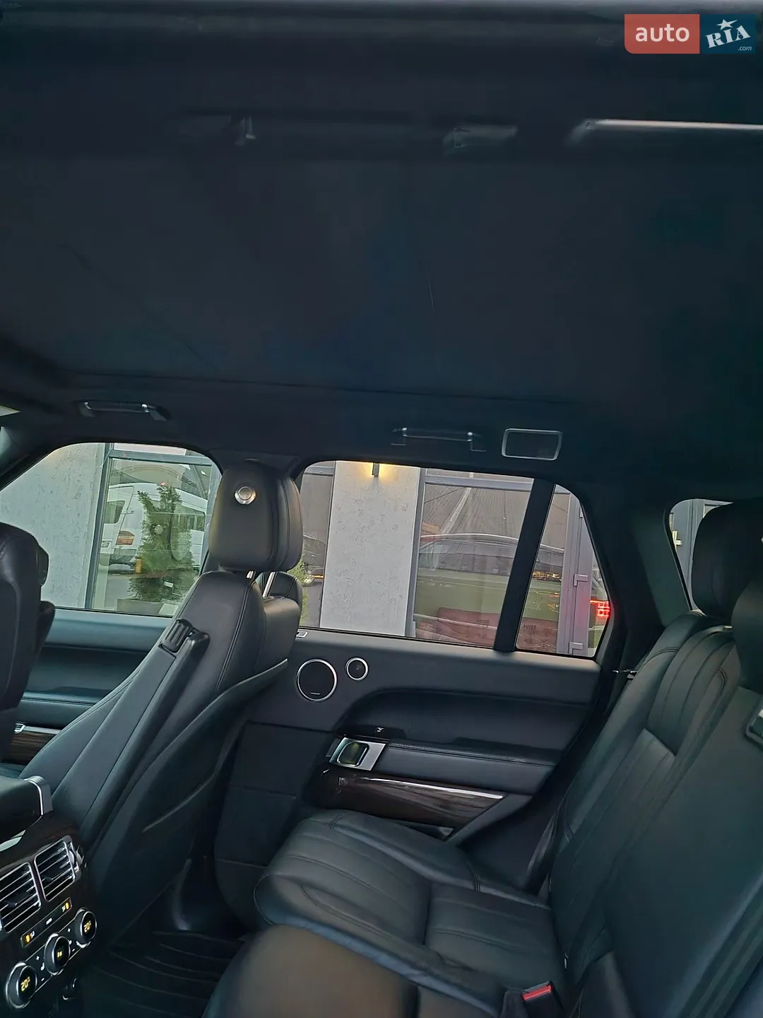 2016 Land Rover Range Rover - мініатюра 21