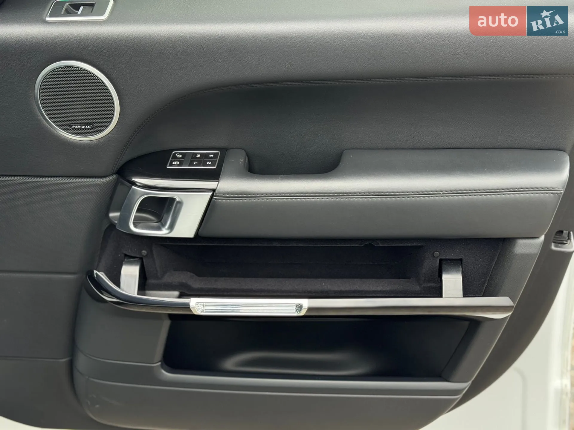 2014 Land Rover Range Rover - мініатюра 21