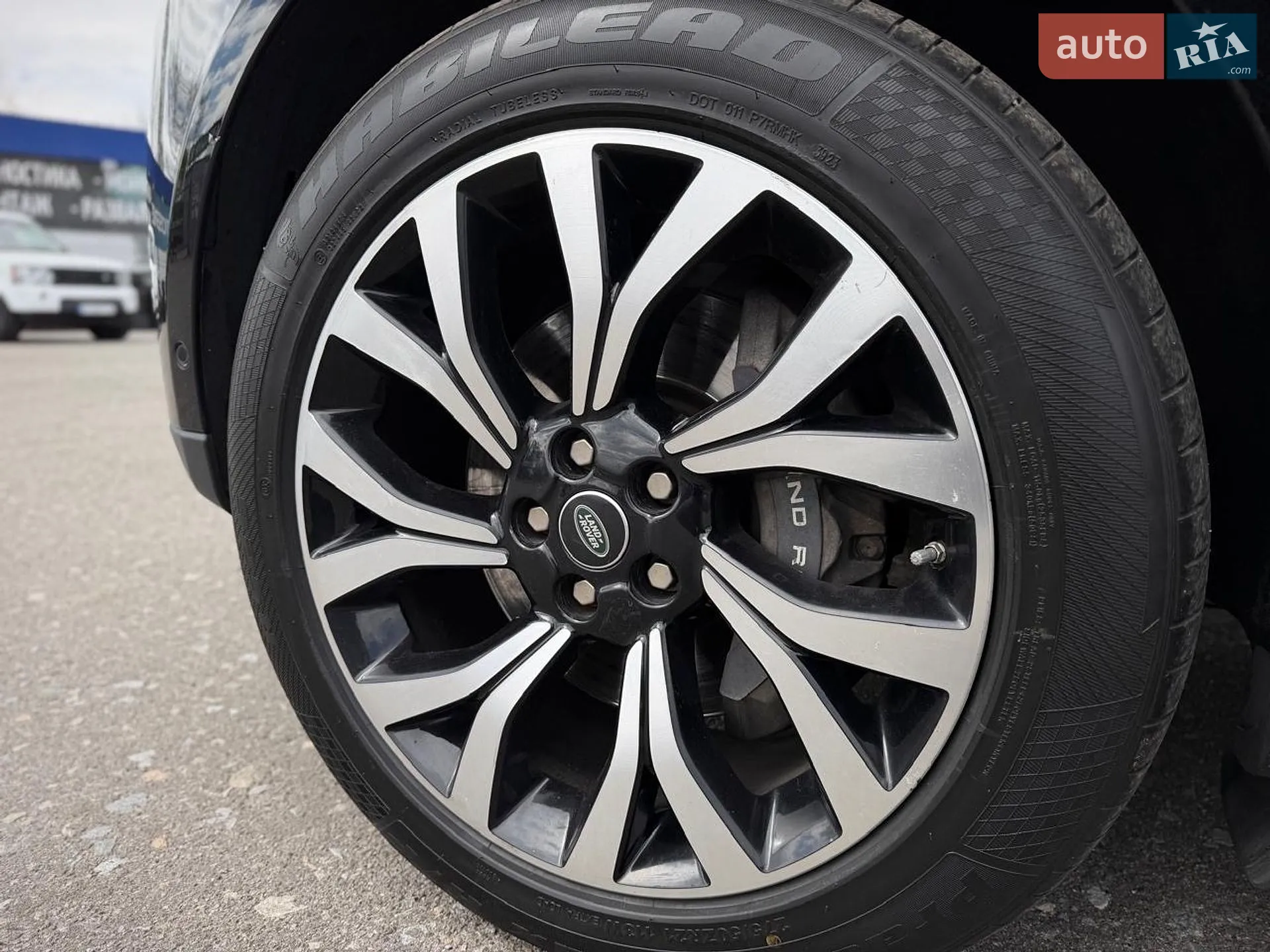2018 Land Rover Range Rover - мініатюра 12