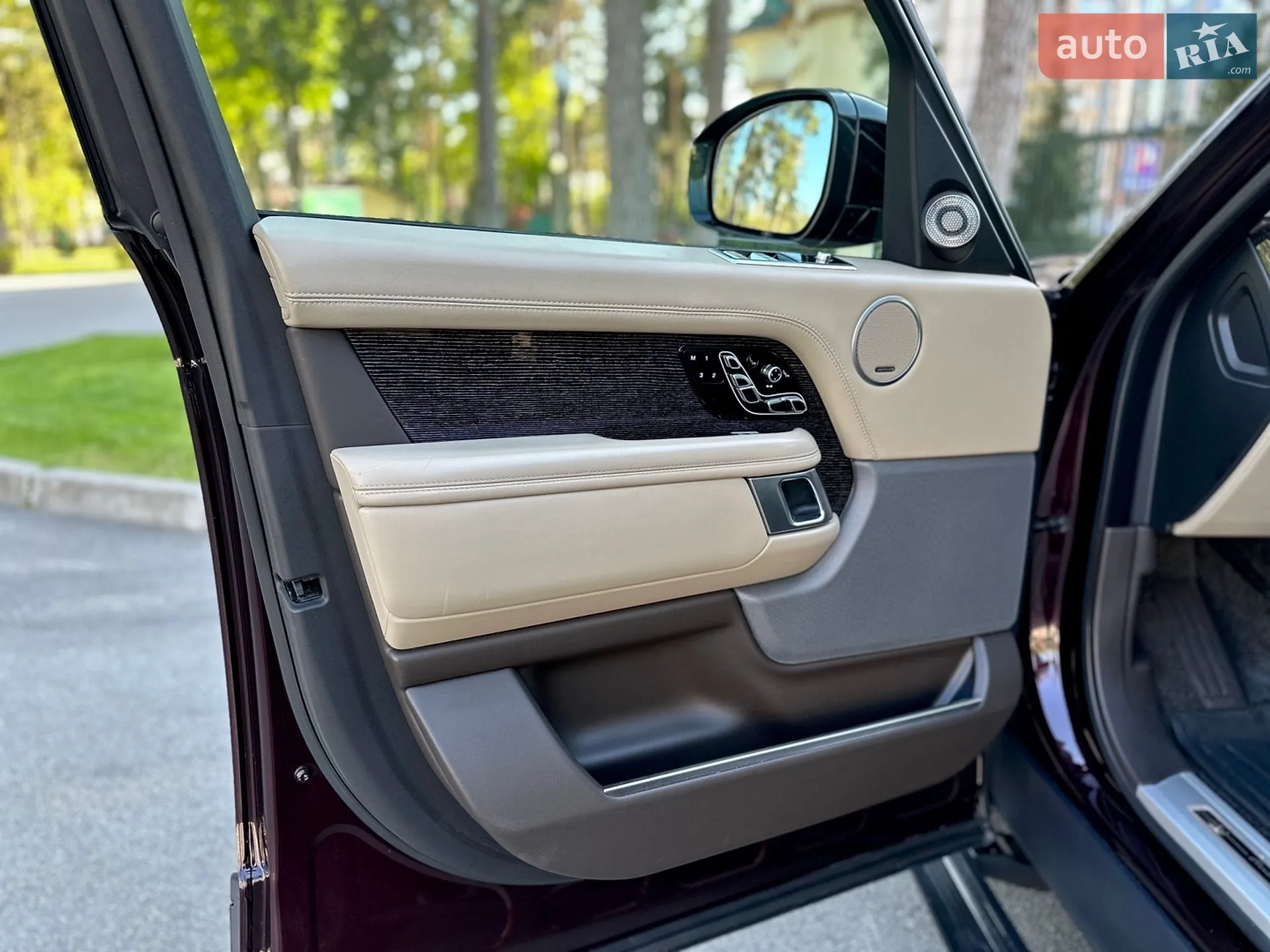 2019 Land Rover Range Rover - мініатюра 17