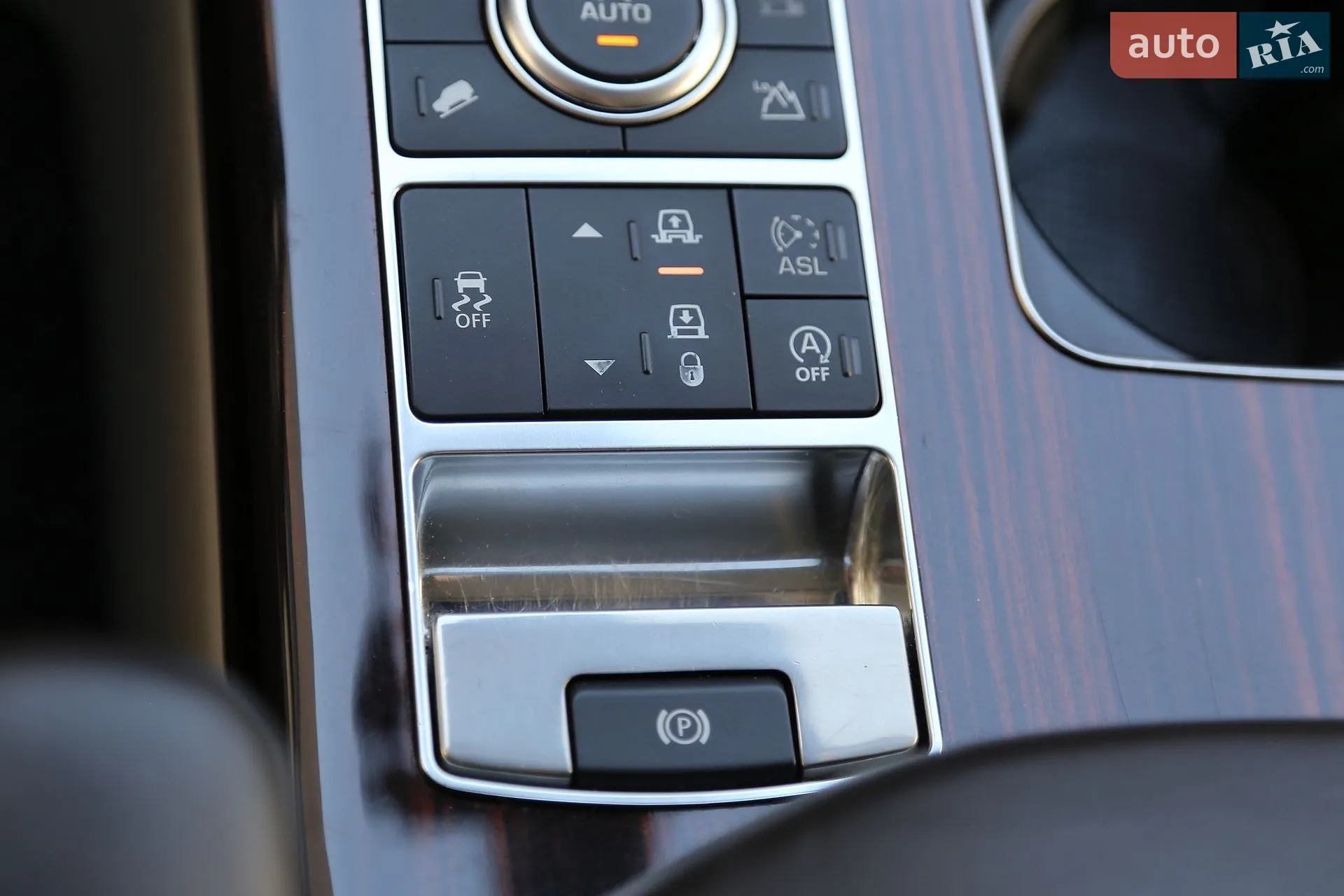 2016 Land Rover Range Rover - мініатюра 25