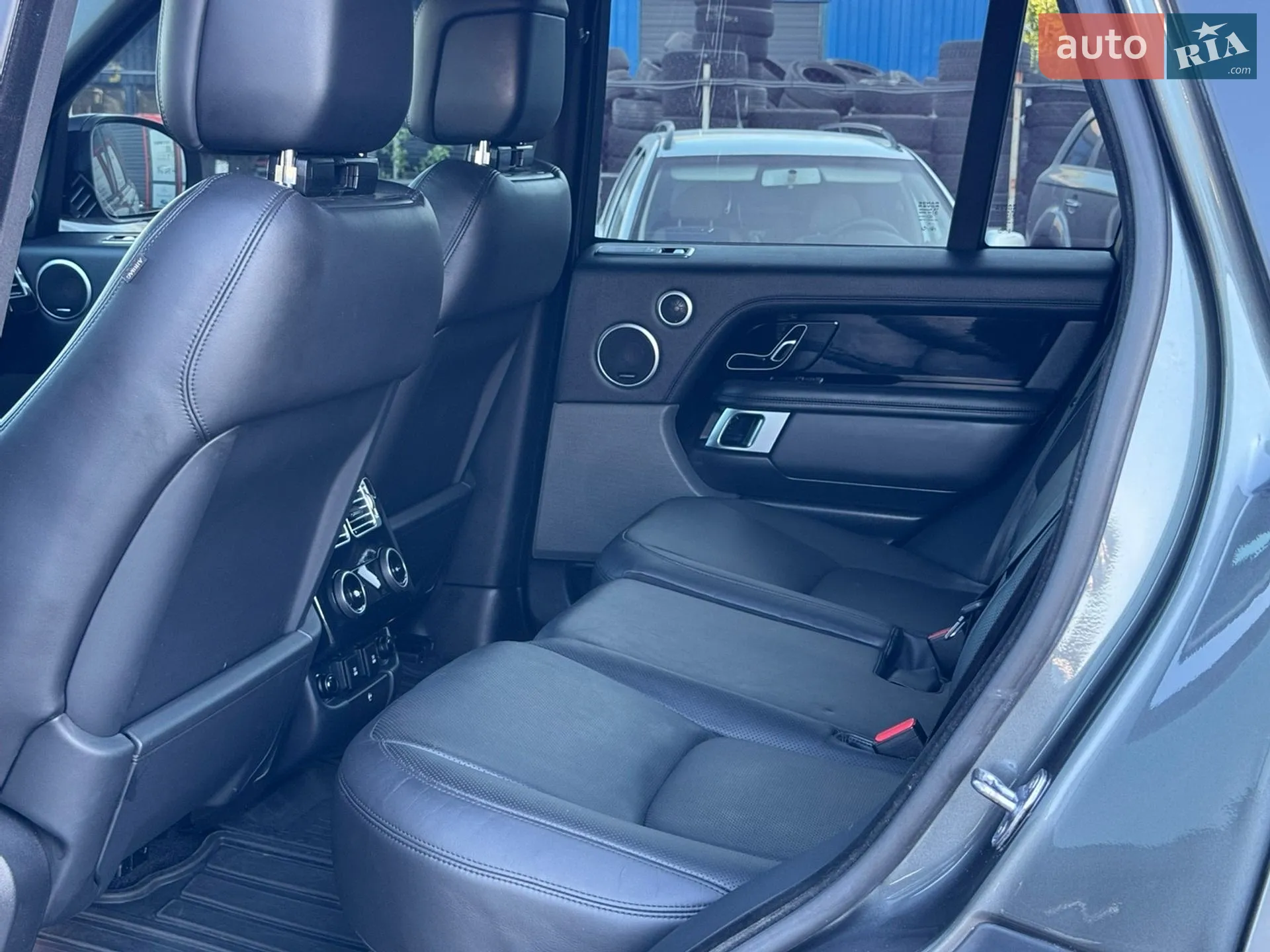 2018 Land Rover Range Rover - мініатюра 24
