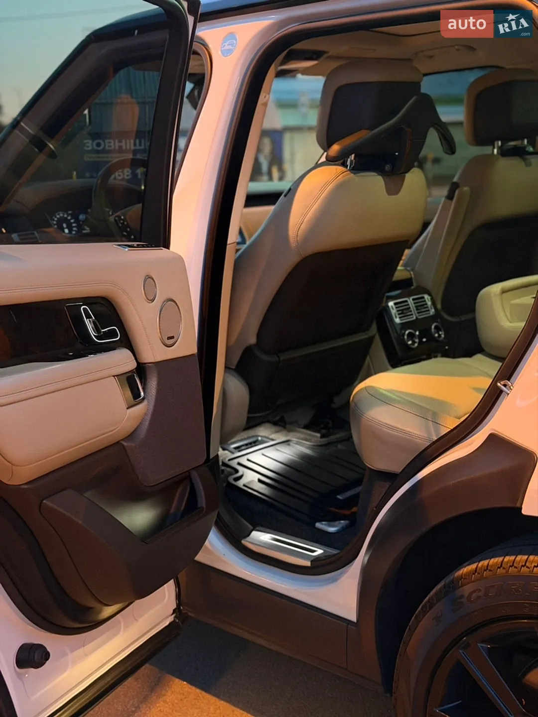 2019 Land Rover Range Rover - мініатюра 72