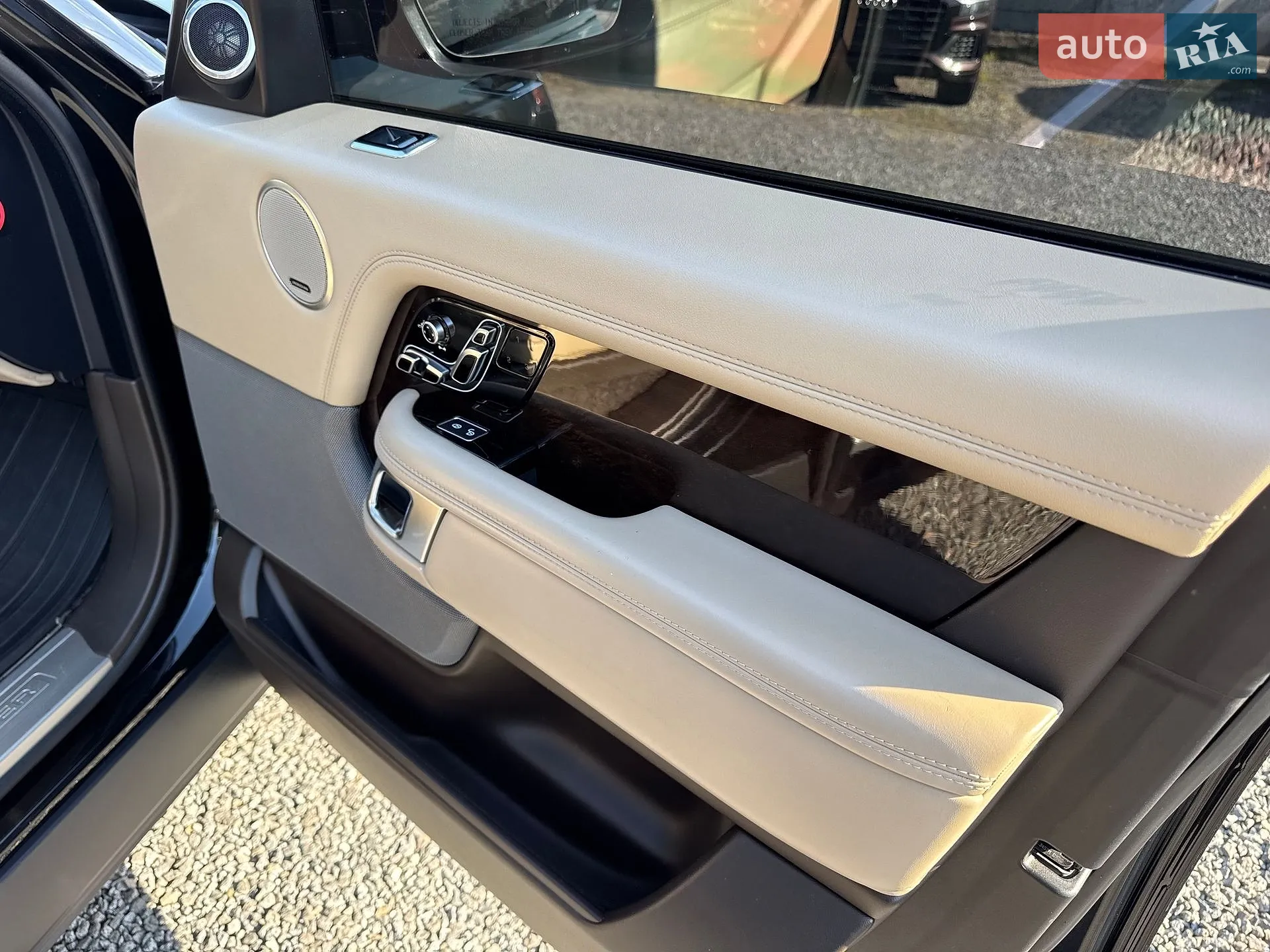 2017 Land Rover Range Rover - мініатюра 8